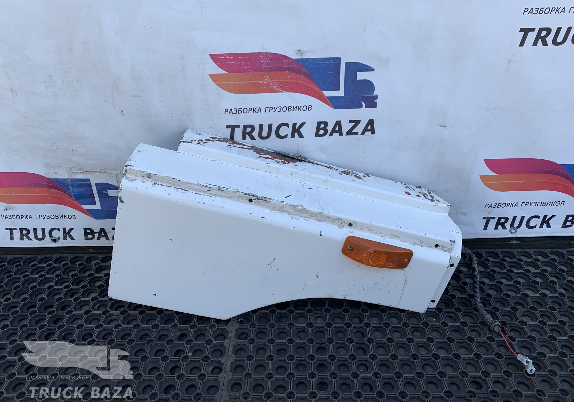 1817505 Продолжение крыла правая для Daf CF II (с 2006 по 2013)