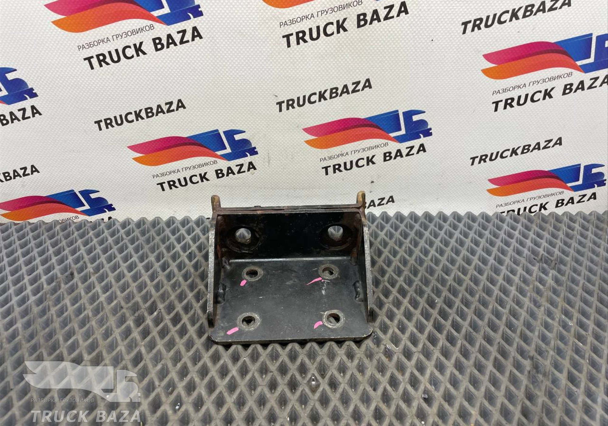 JC468B462AA Кронштейн радиатора для Ford F-MAX (с 2018)