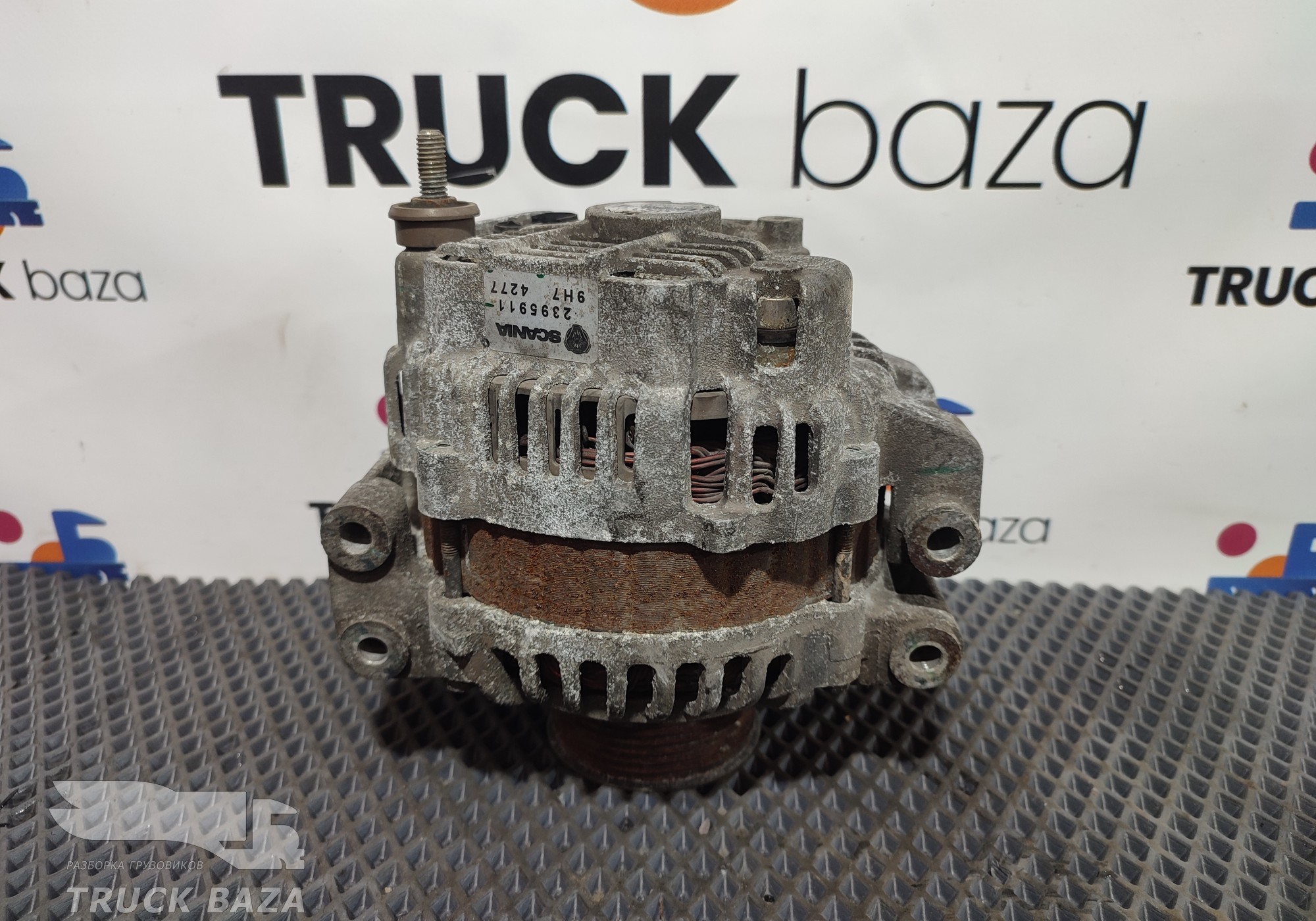 2395911 Генератор для Scania