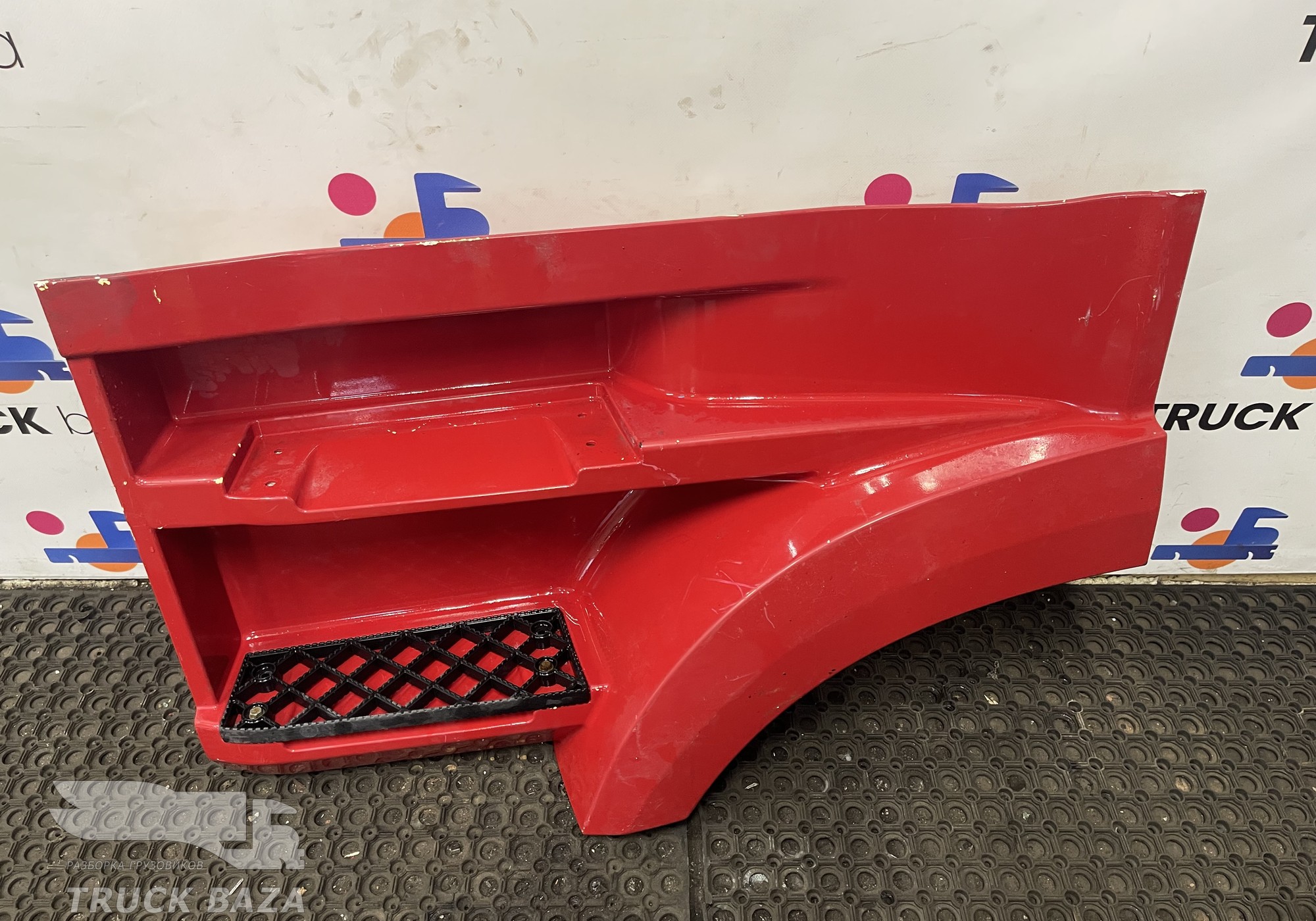 549018403017 Корпус подножки левый для КАМАЗ 54901