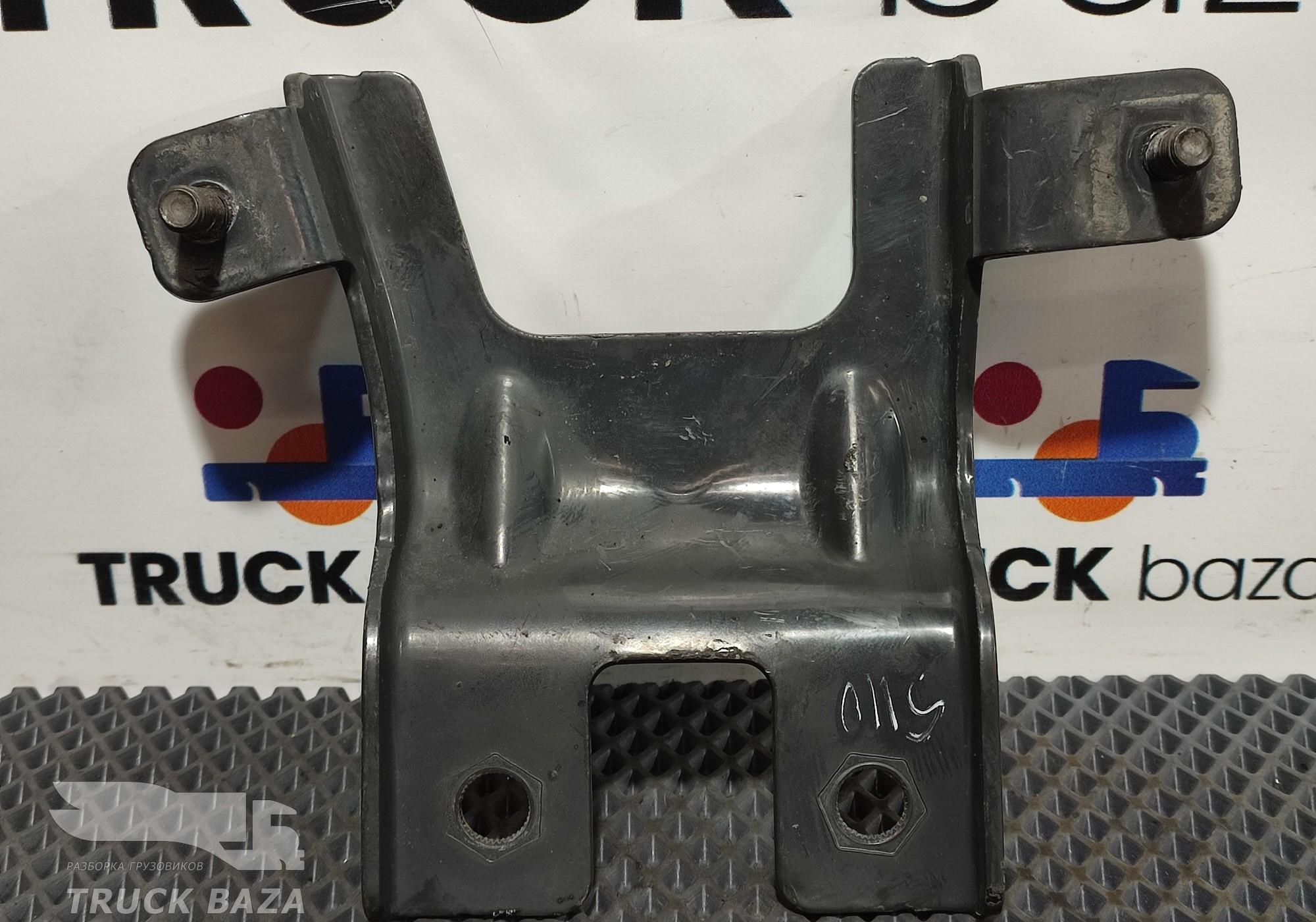 2066415 Кронштейн патрубка ретарды для Scania 5-series