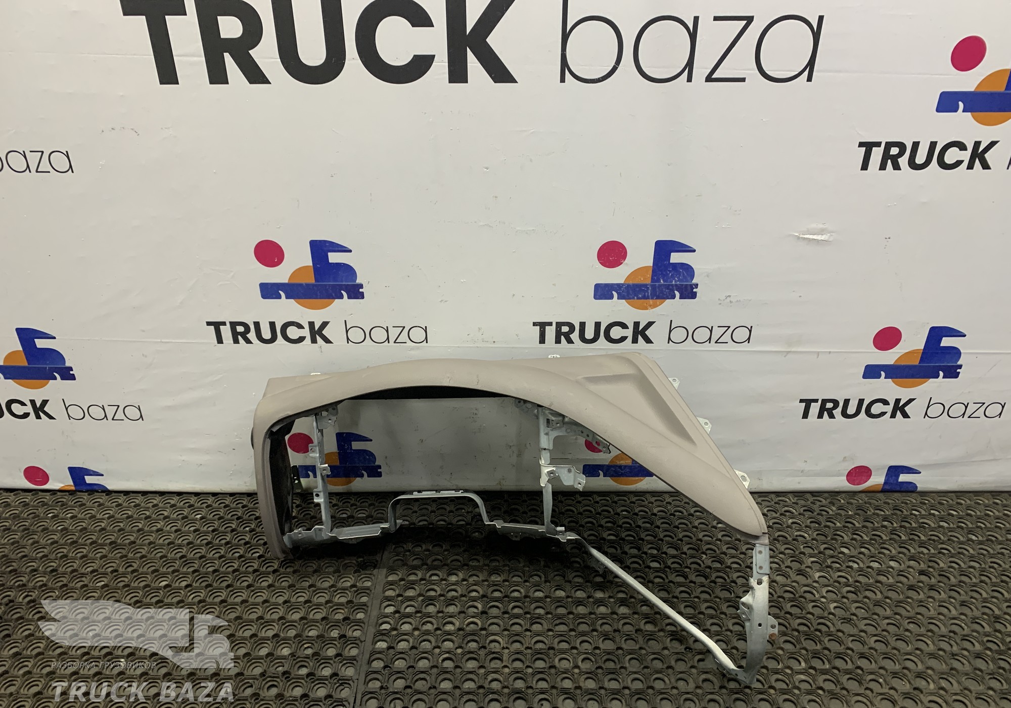 1976609 Передняя панель салона левая для Daf XF106 (с 2012)