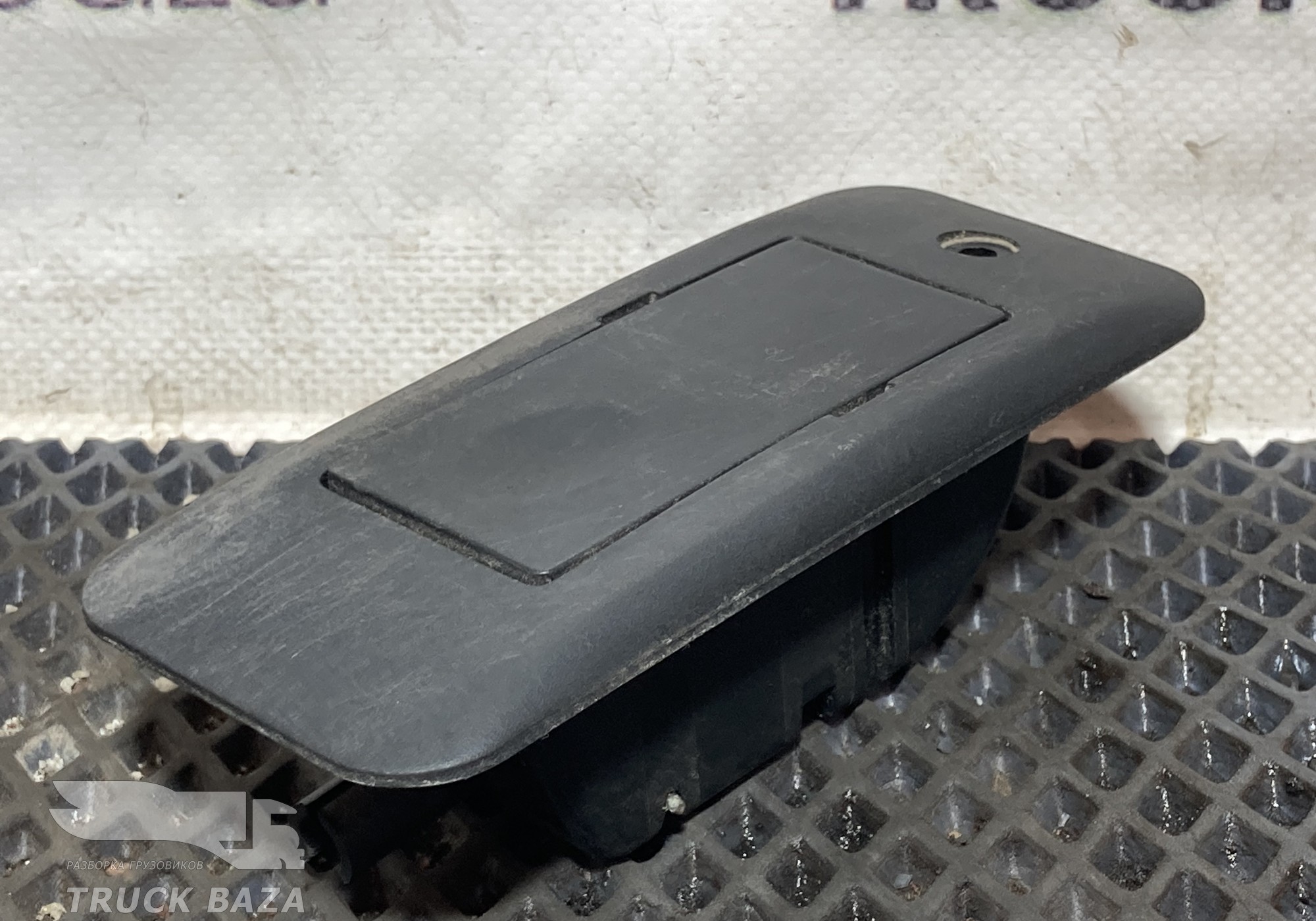 9607550261 Ручка бардачка для Mercedes-Benz Actros