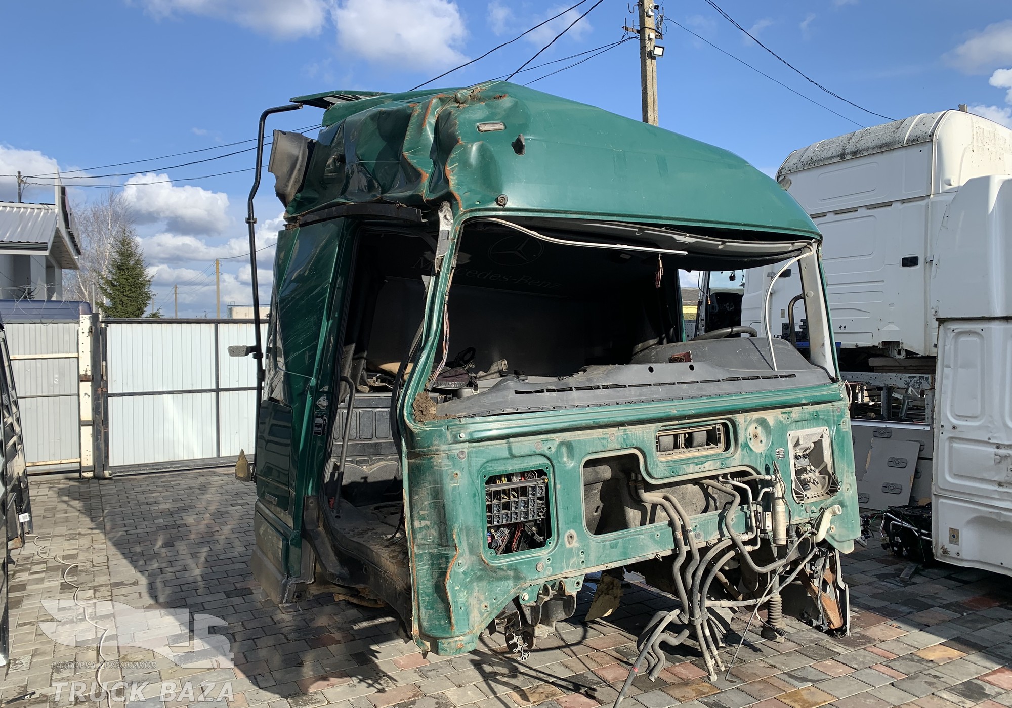 В разборе Mercedes-Benz Actros MP3 2016 г.