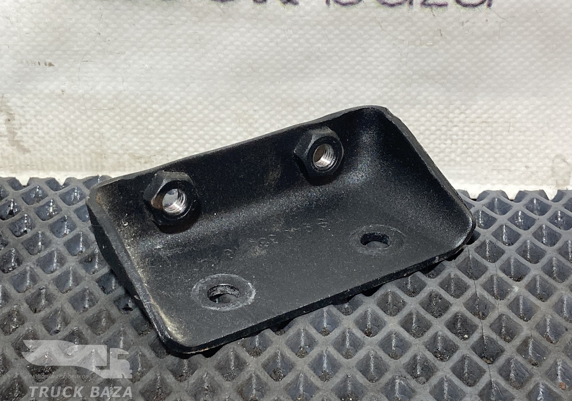 9406801614 Кронштейн крепления панели для КАМАЗ 5490 (с 2013)