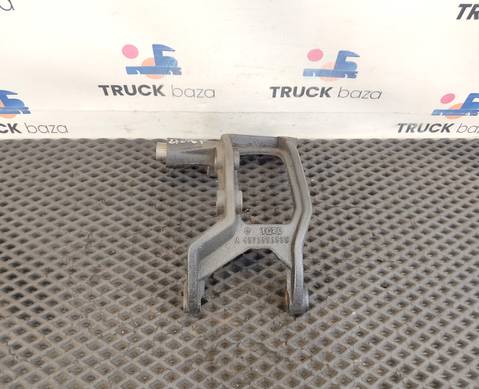 A4571551535 Кронштейн генератора для Mercedes-Benz Axor I (с 2001 по 2004)