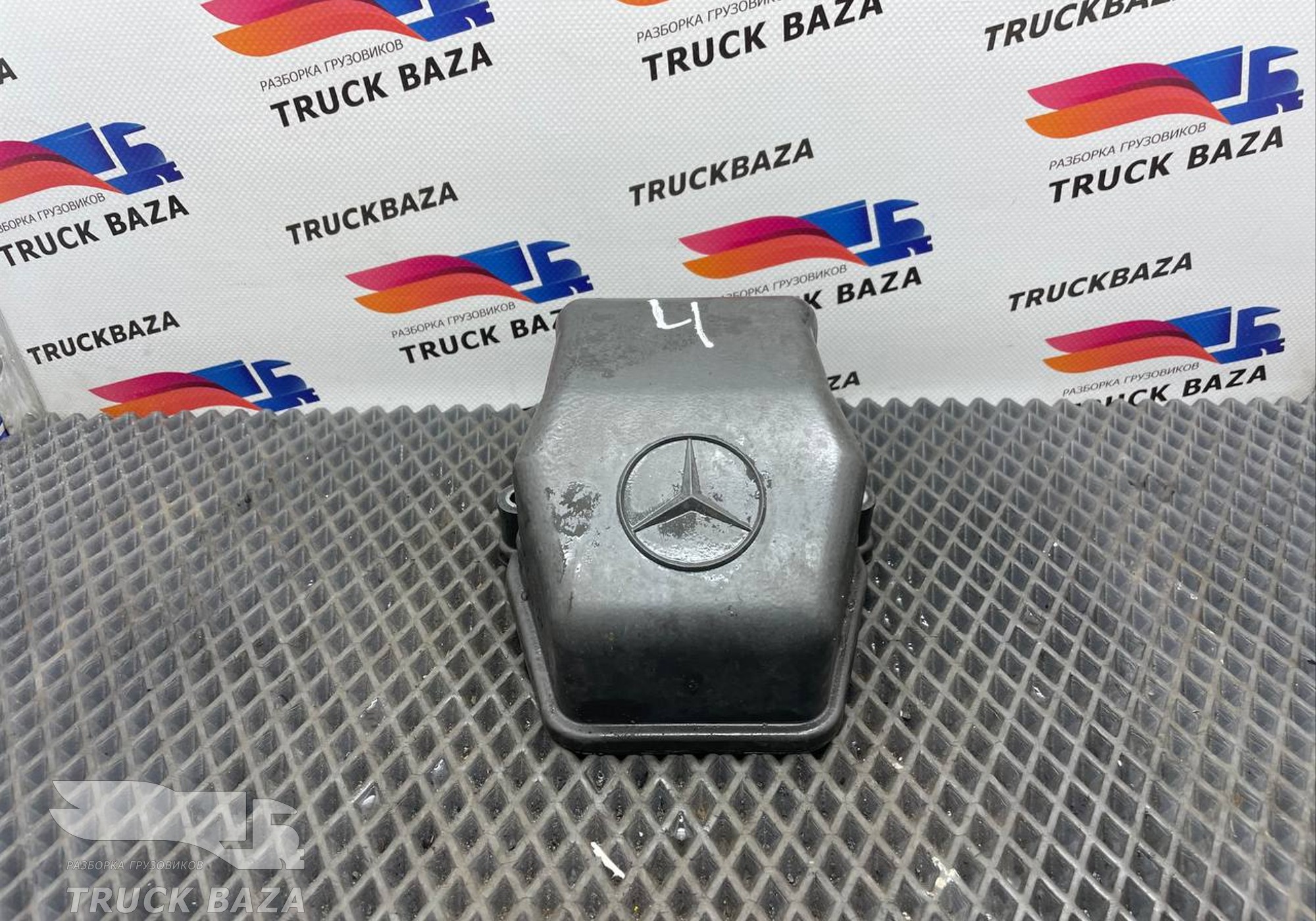 A4570100930 Крышка ГБЦ клапанная для Mercedes-Benz Axor III (с 2010)