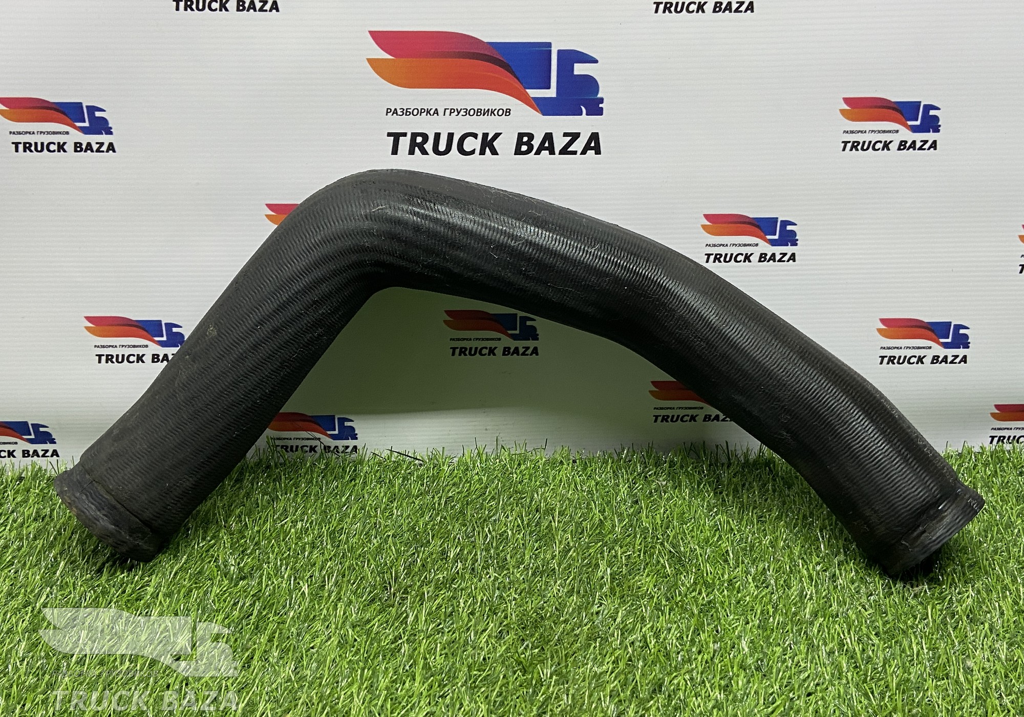 81963010960 Патрубок радиатора