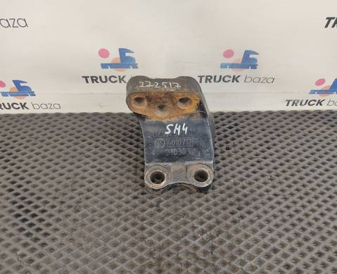 DZ97259590126 Кронштейн двигателя задний правый для Shacman X3000 (с 2014)