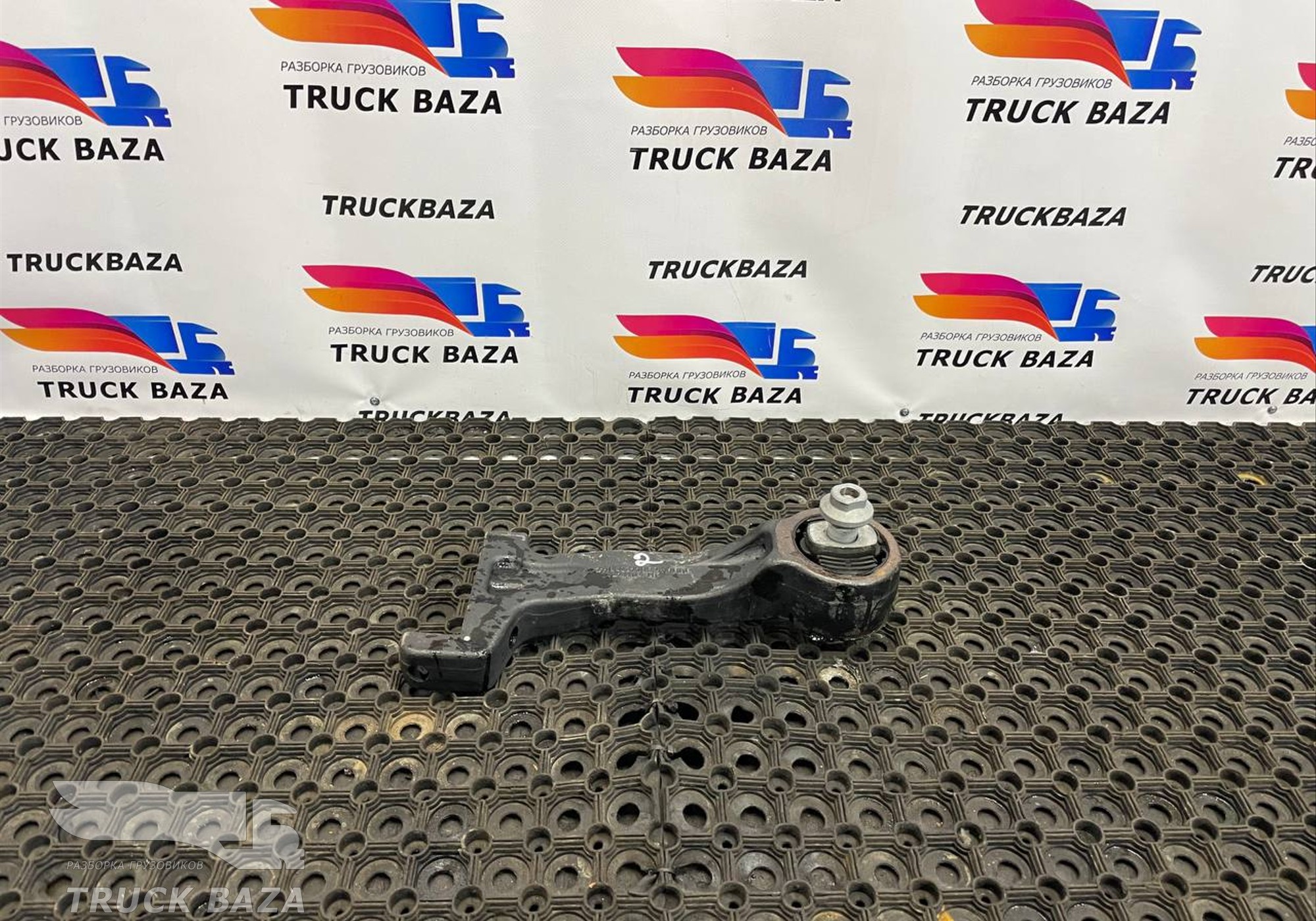 9603170524 Кронштейн крепления торсиона правый для Mercedes-Benz Actros New Actros MP4 (с 2011)