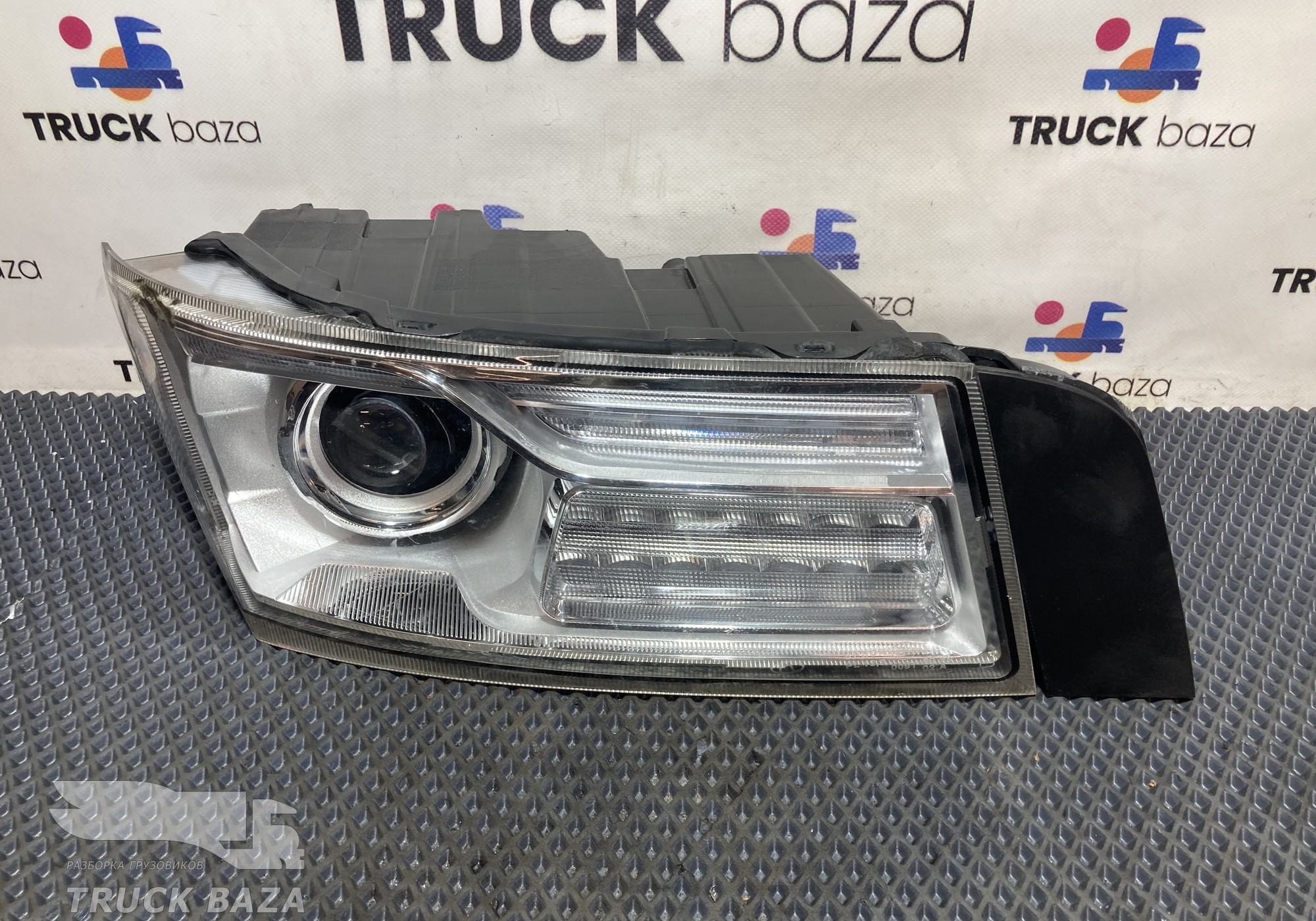 549013711010 Фара светодиодная правая для КАМАЗ 54901