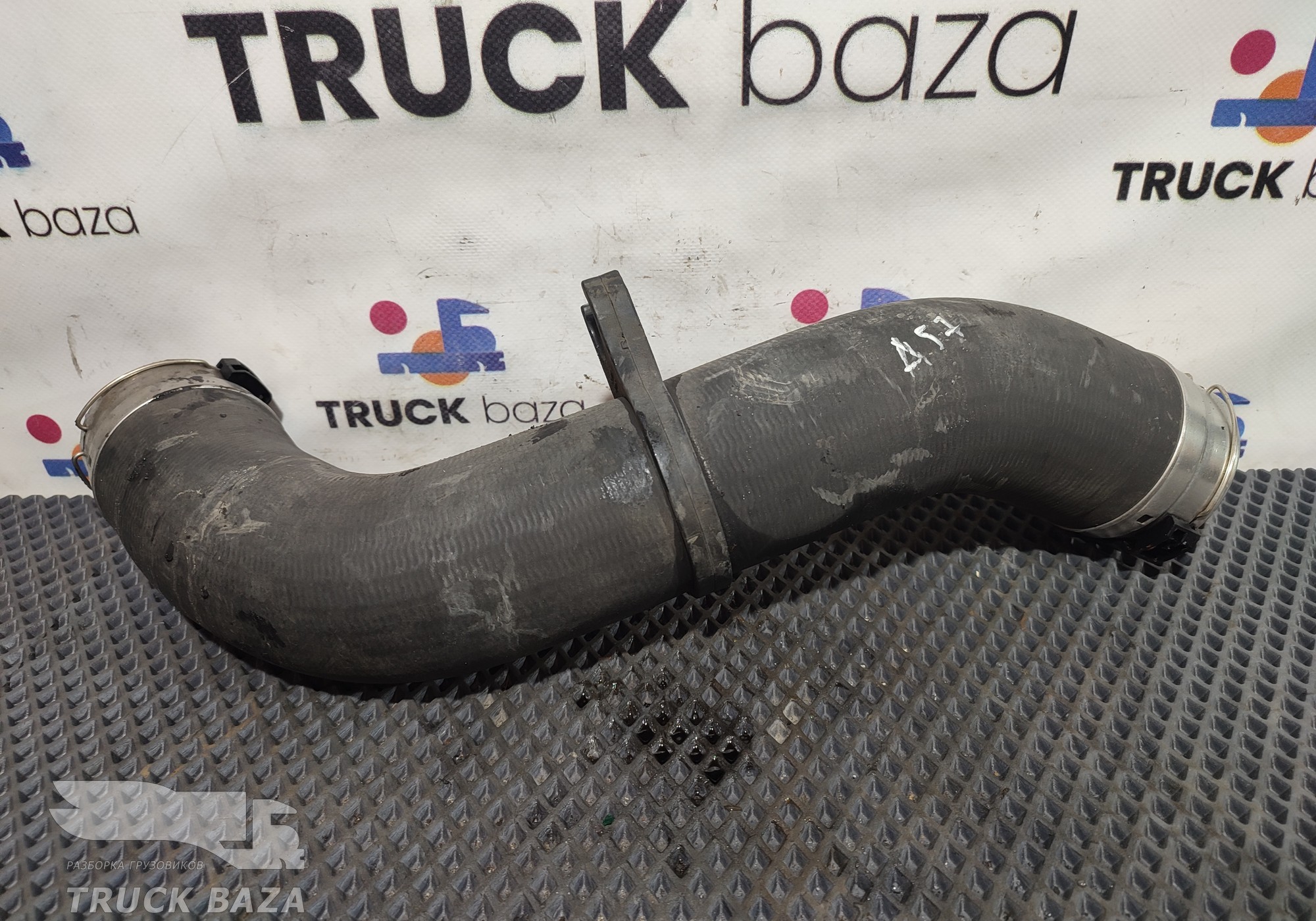 55815619 Патрубок системы охлаждения для Mercedes-Benz Actros New Actros MP4 (с 2011)