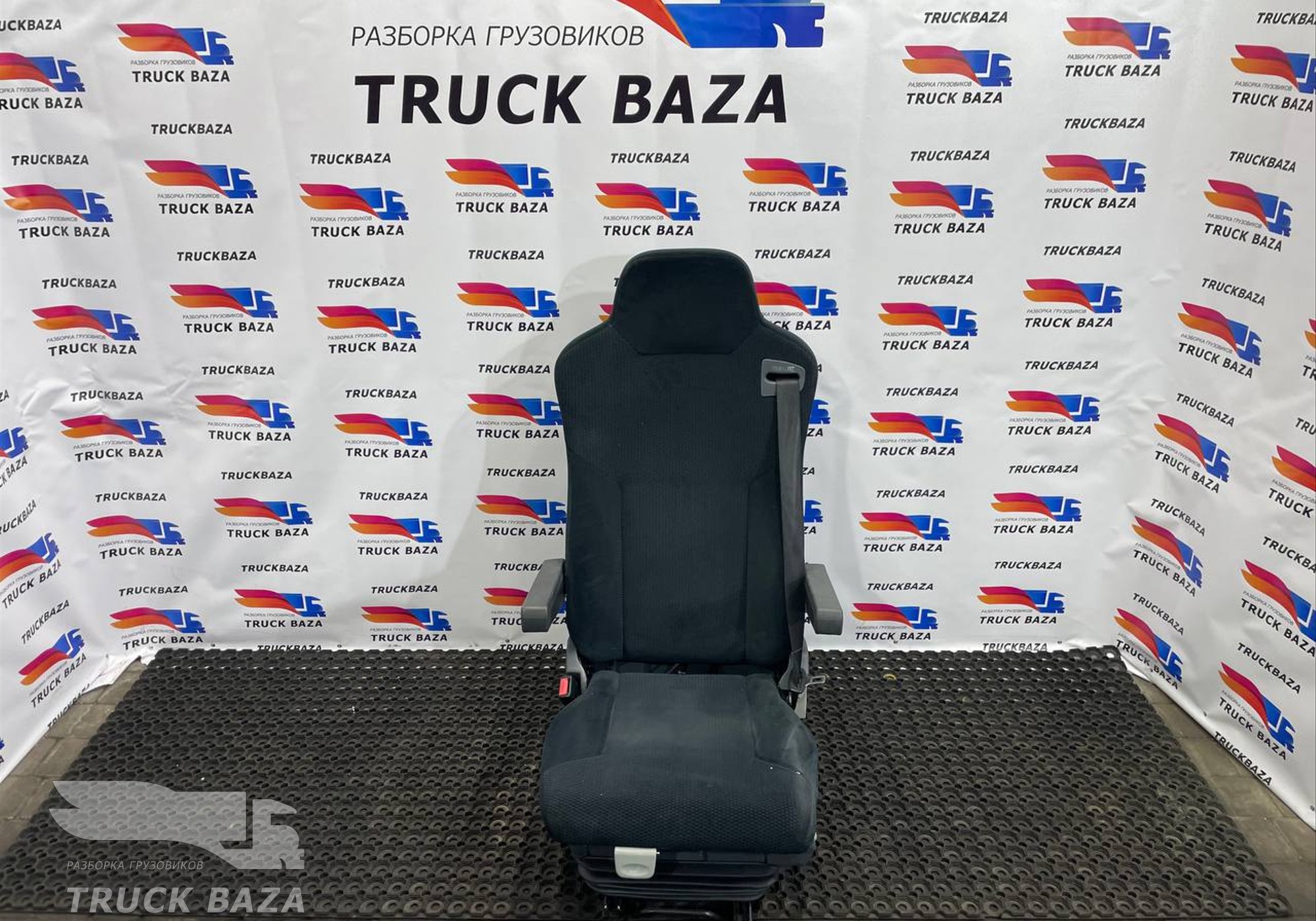 81623076447 Сиденье водительское пневматическое для Man TGX II (с 2012)