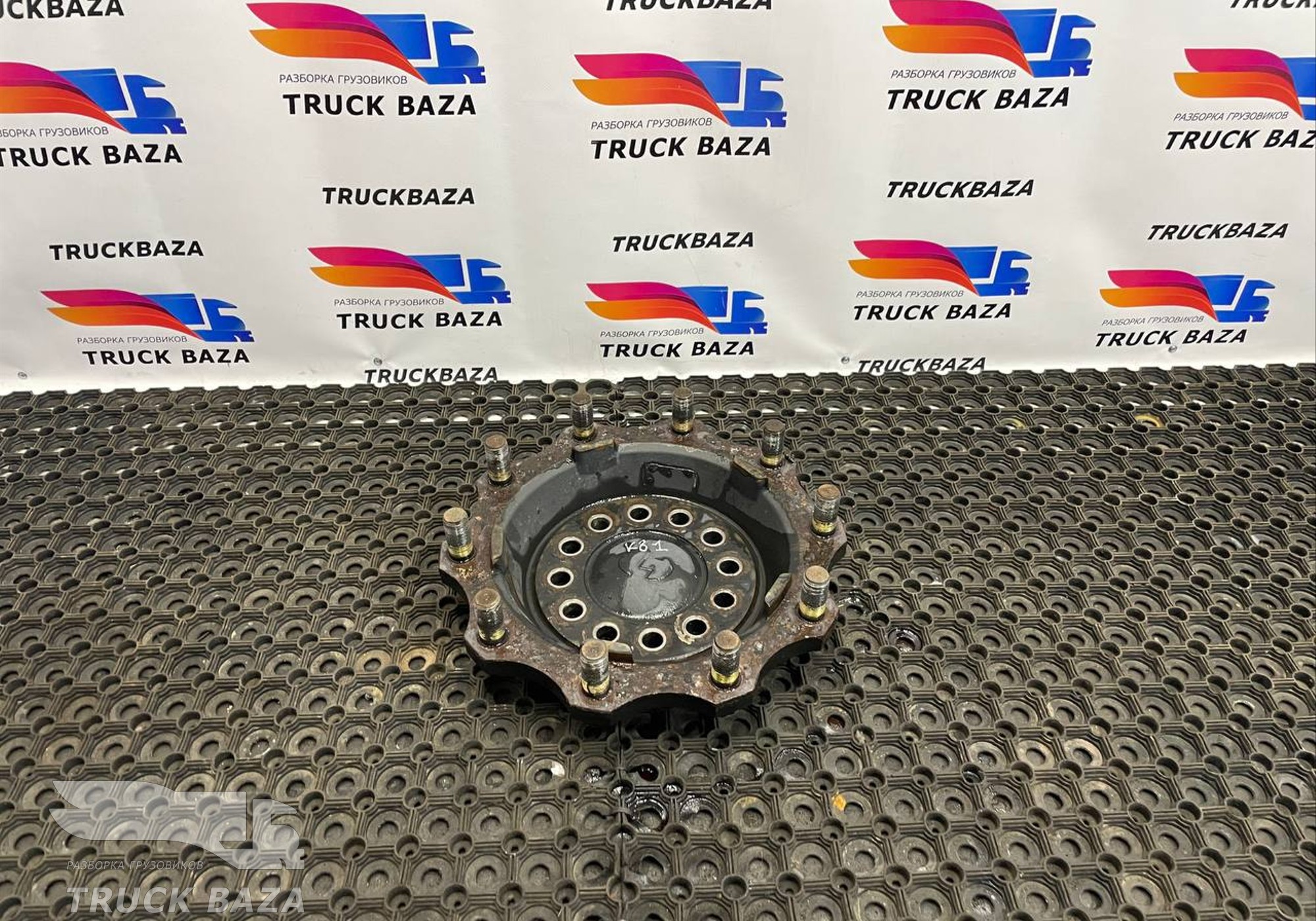 HD90009410205 Фланец ступицы передней для КАМАЗ 54901