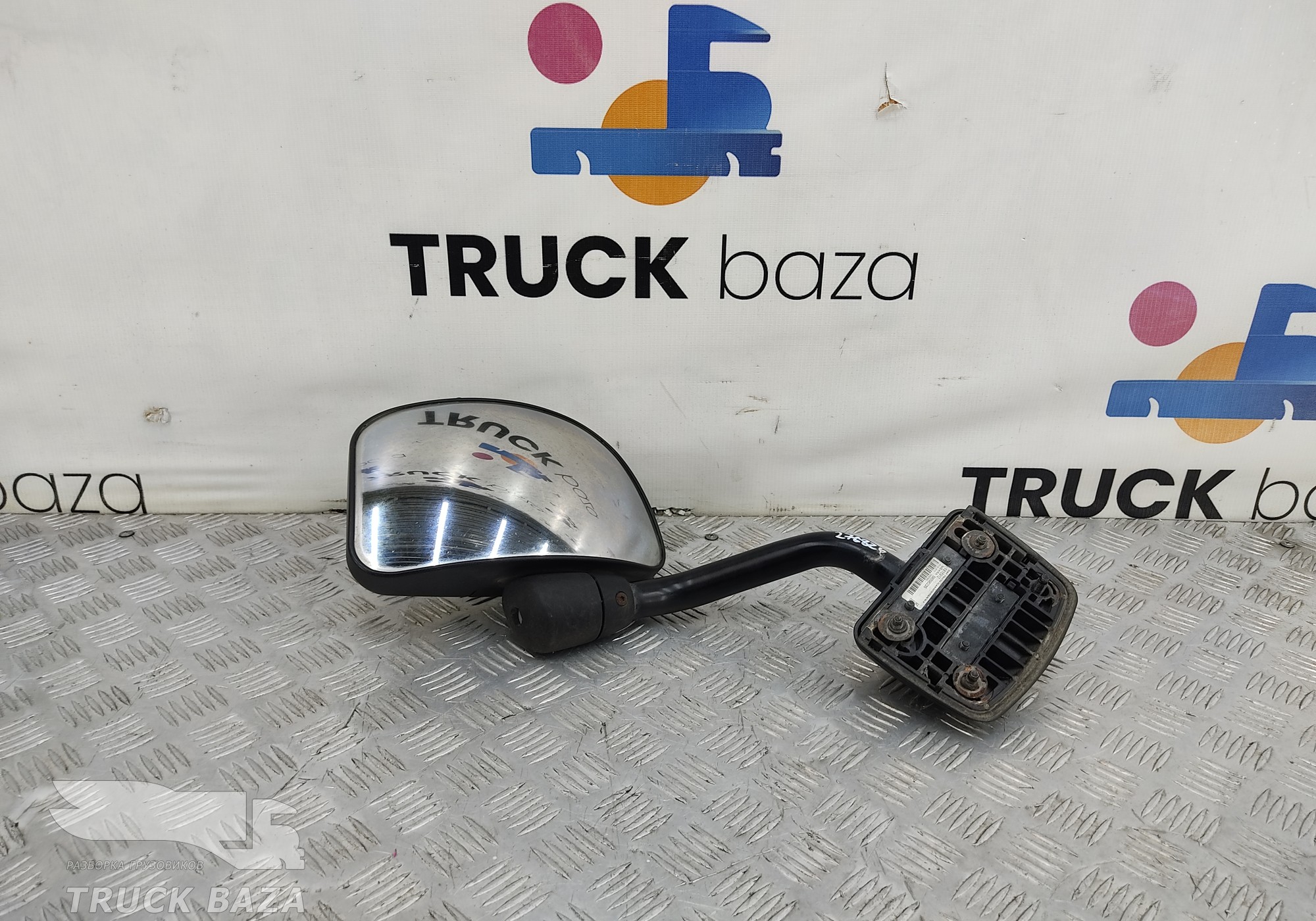 1816912 Зеркало бордюрное для Daf XF105 (с 2005)