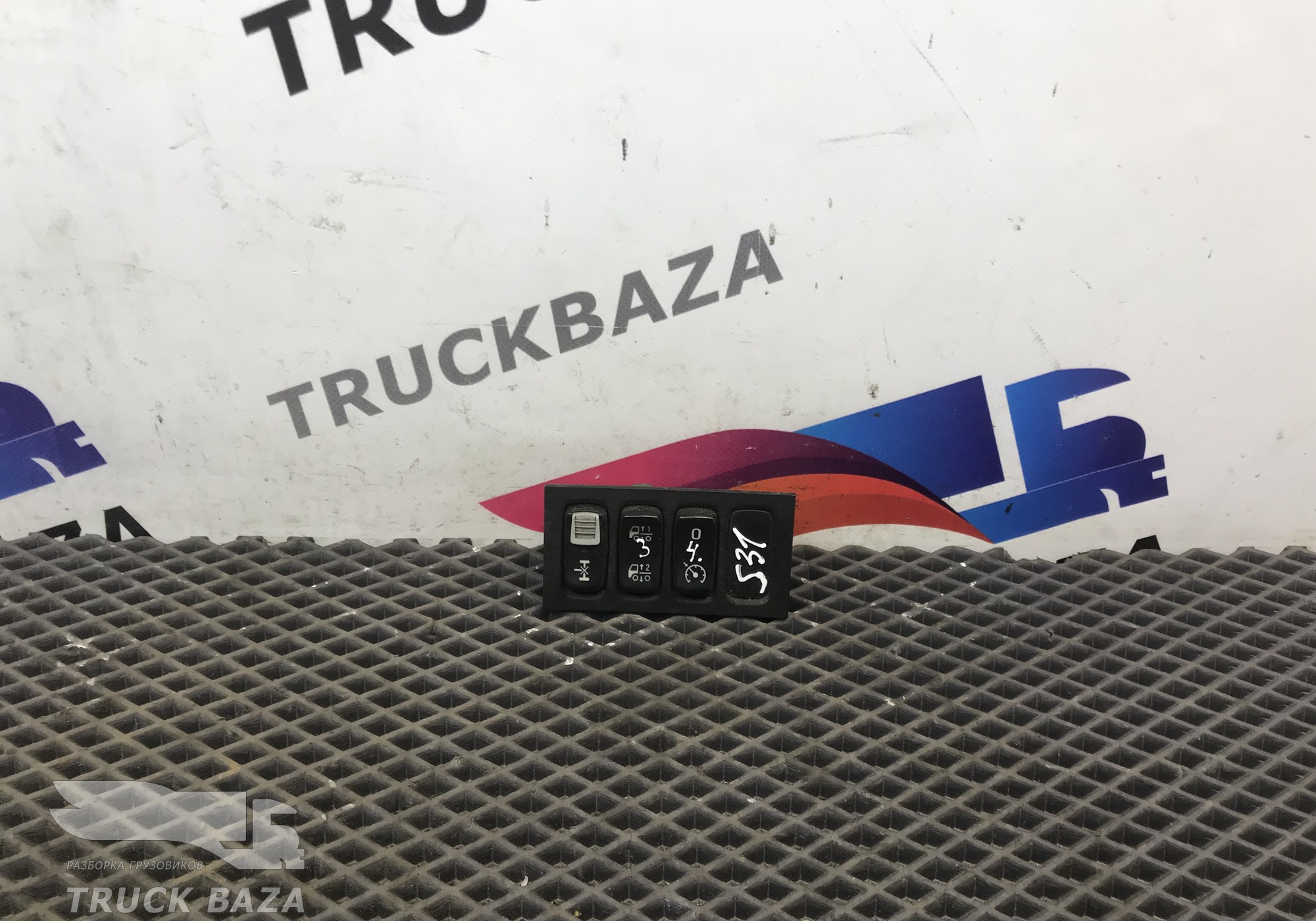 1448133 Блок кнопок для Scania 5-series R (с 2004 по 2016)