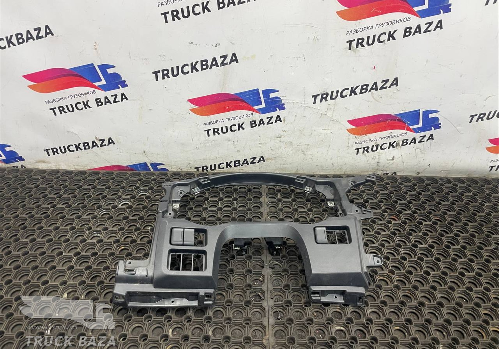 1951820 Накладка торпедо для Daf XF106 (с 2012)