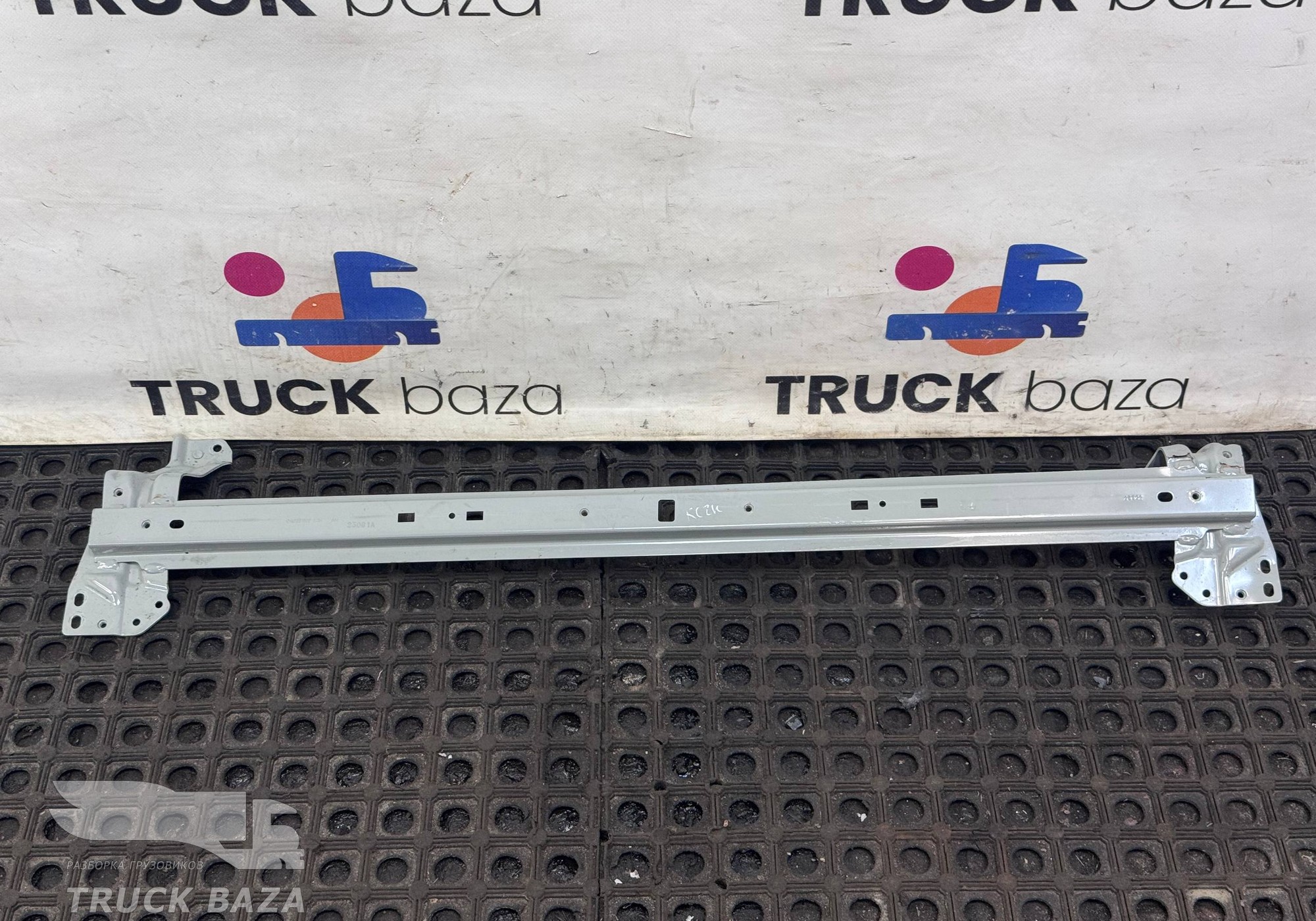 A9606893331 Кронштейн торпедо для КАМАЗ 54901