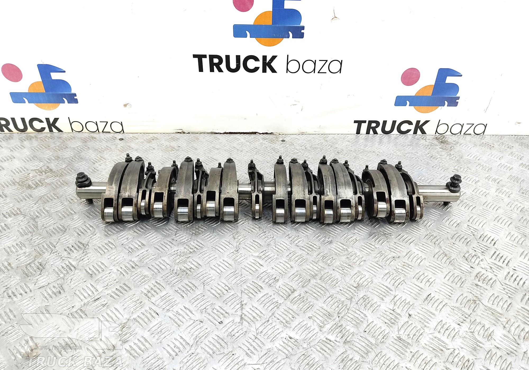 99483035 Ось коромысел в сборе для Iveco