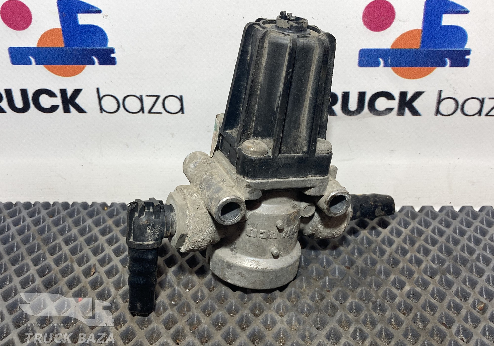 WG9000360549 Клапан тормозной для Sinotruk Sitrak C7H