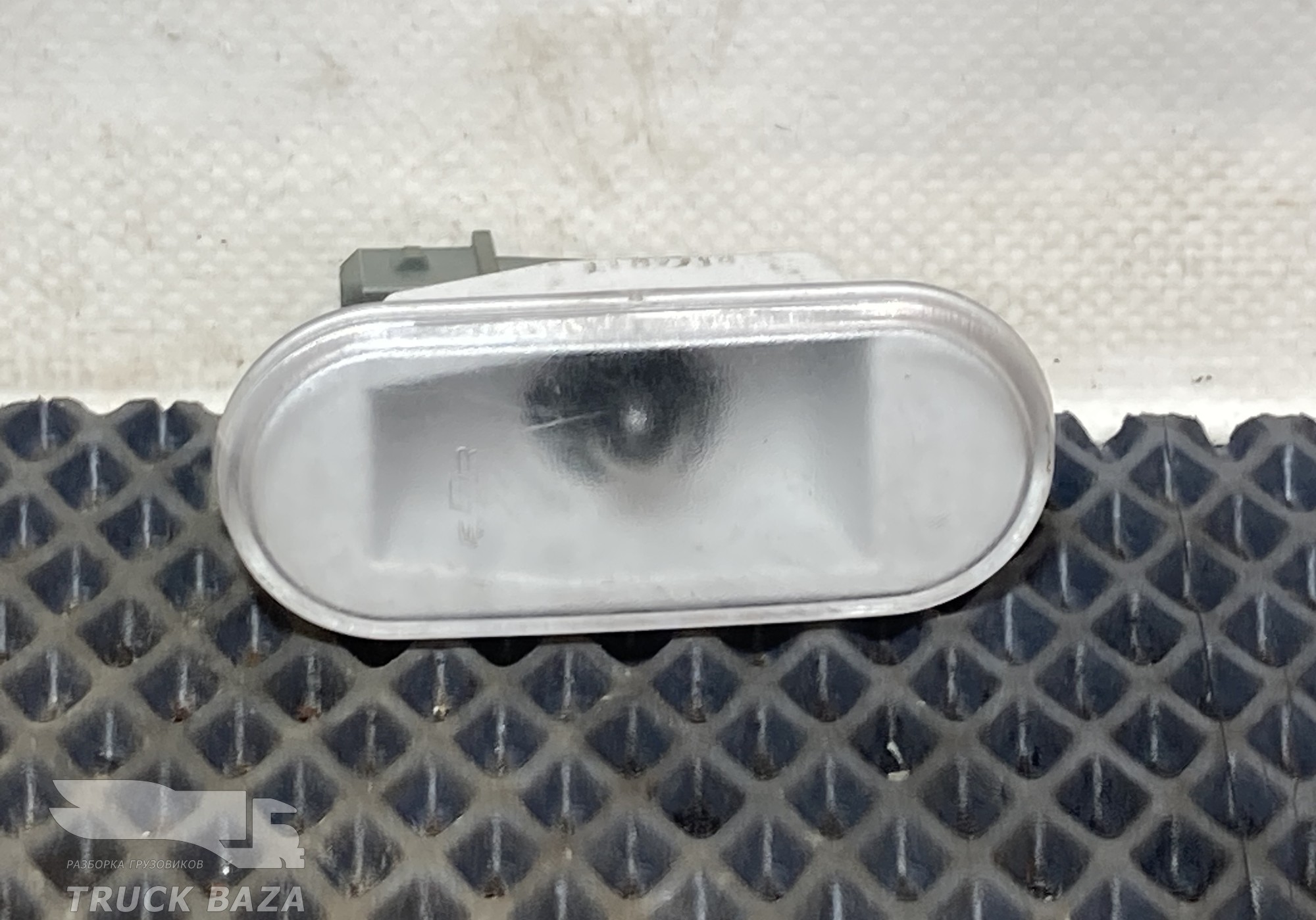 81252036015 Фонарь подсветки подножки для Man TGA