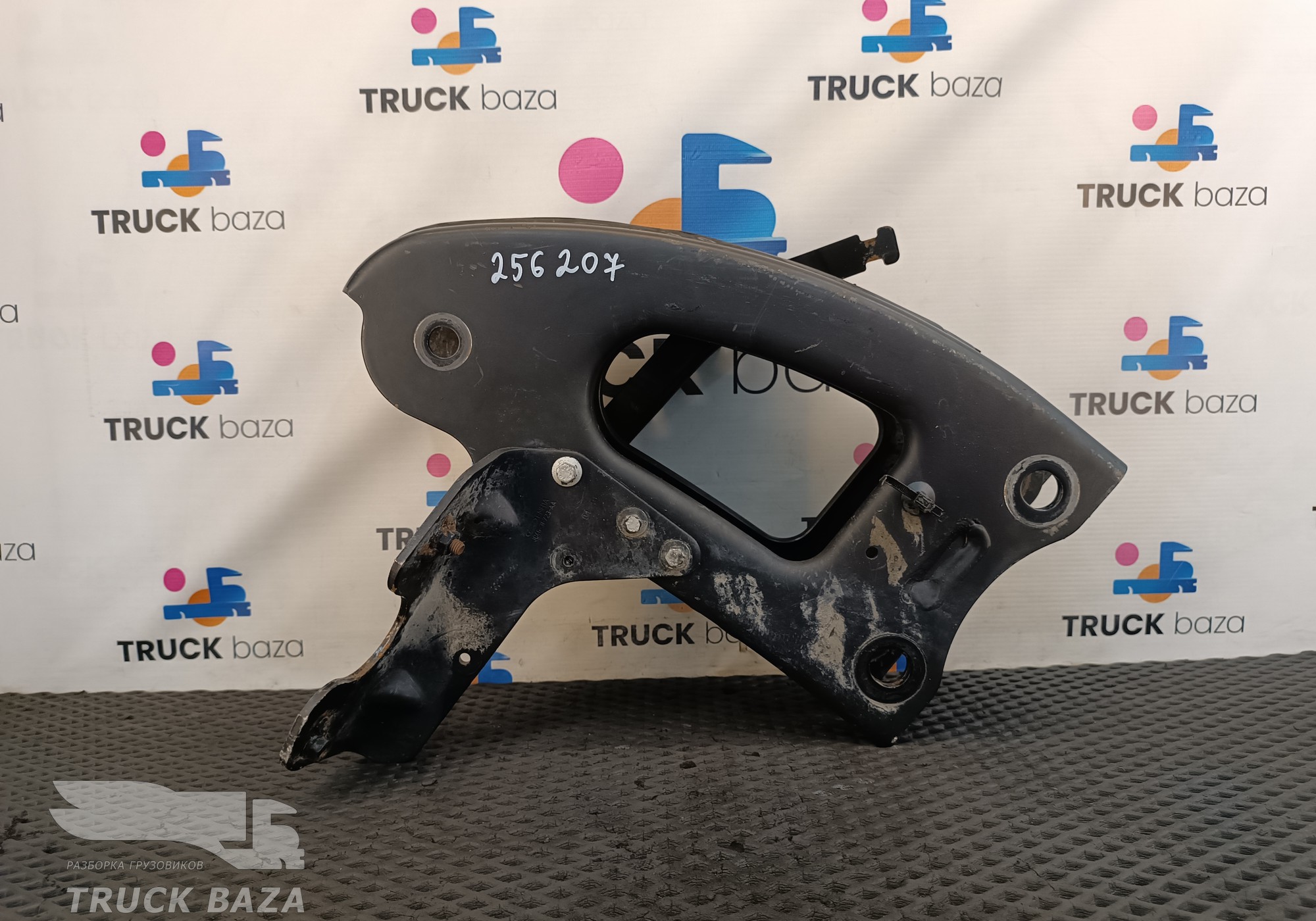 JC465A395AA Кронштейн торсиона кабины для Ford F-MAX (с 2018)