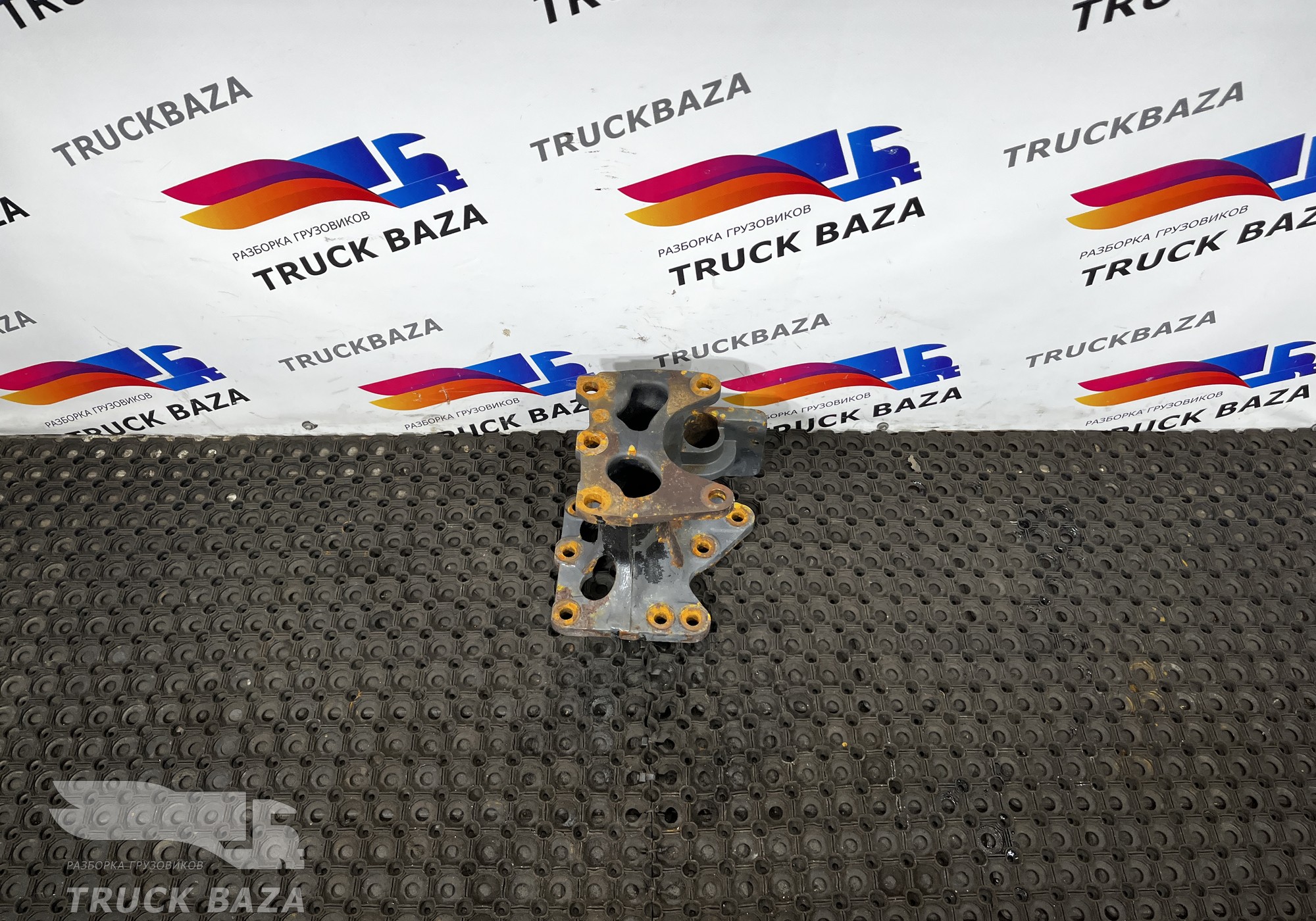1733260 Кронштейн ГУРа для Daf