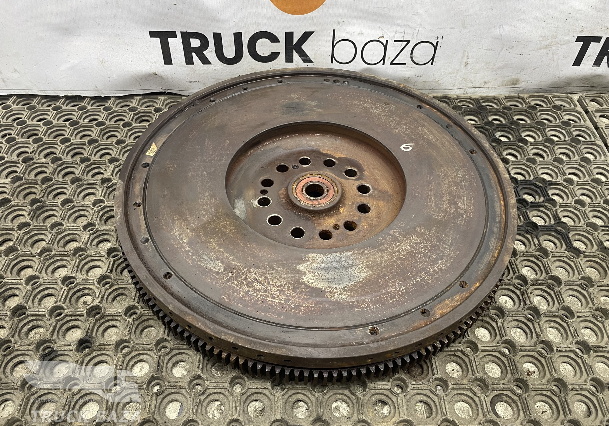 1697674 Маховик двигателя