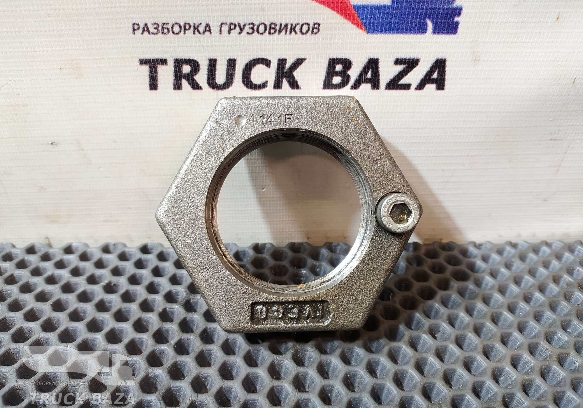7172933 Гайка передней ступицы для Iveco EuroCargo II (с 2001 по 2008)