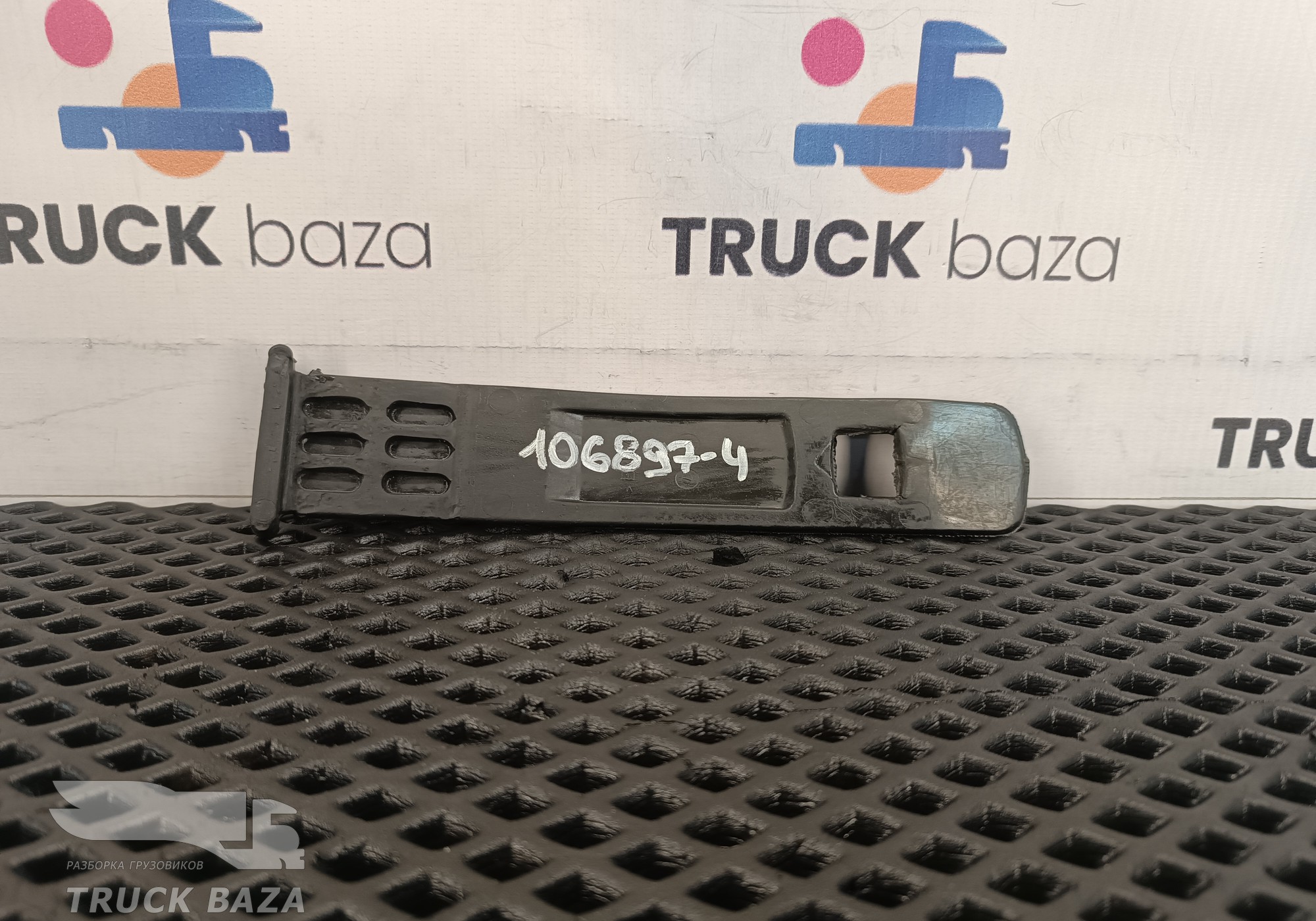 81664400192 Крепеж крыла для Man TGX