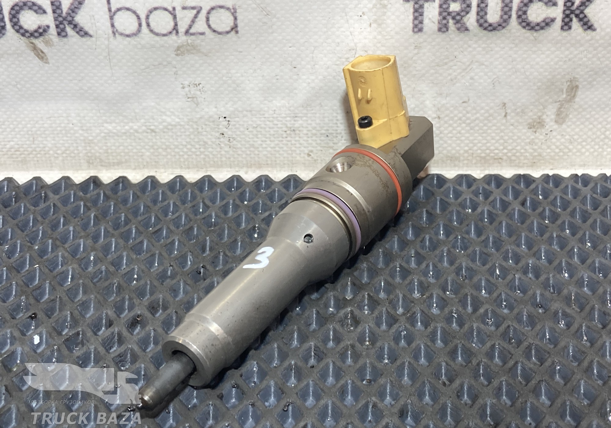 1925657 Форсунка топливная для Daf XF106 (с 2012)