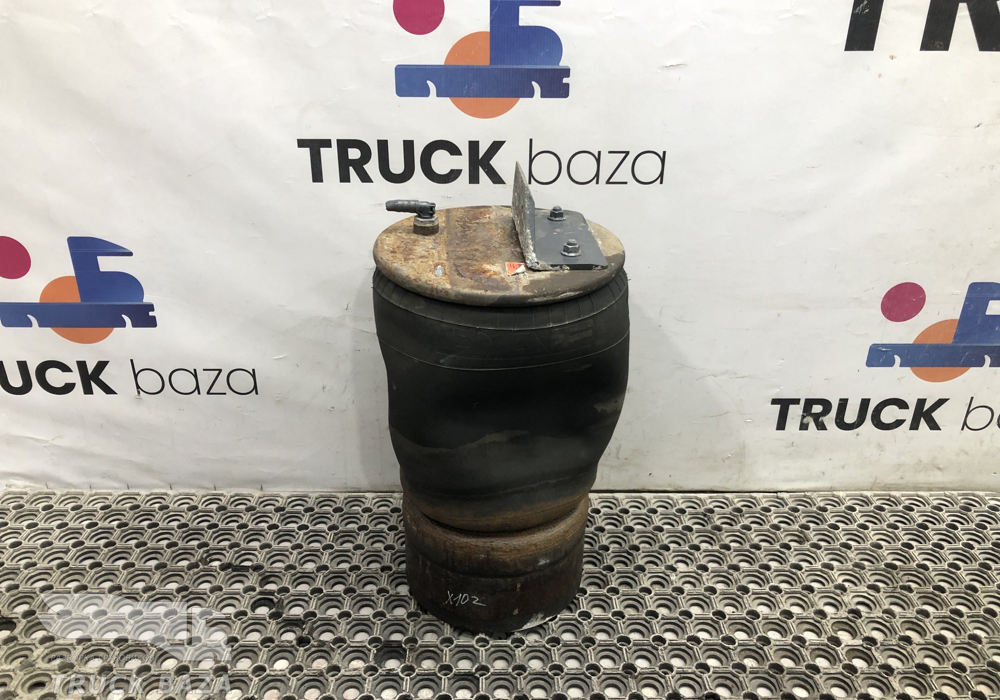 1697678 Подушка пневмоподвески задняя