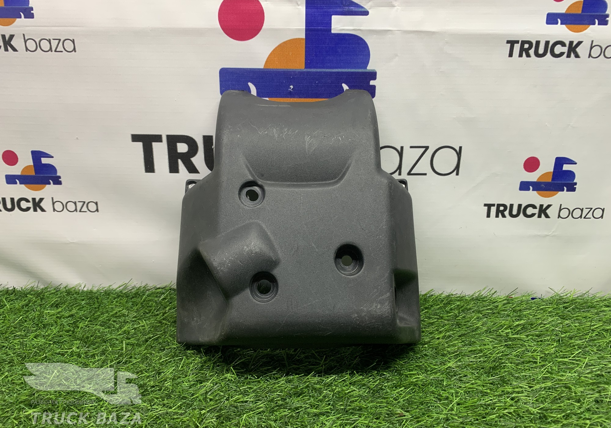 1549222 Кожух рулевой колонки нижний