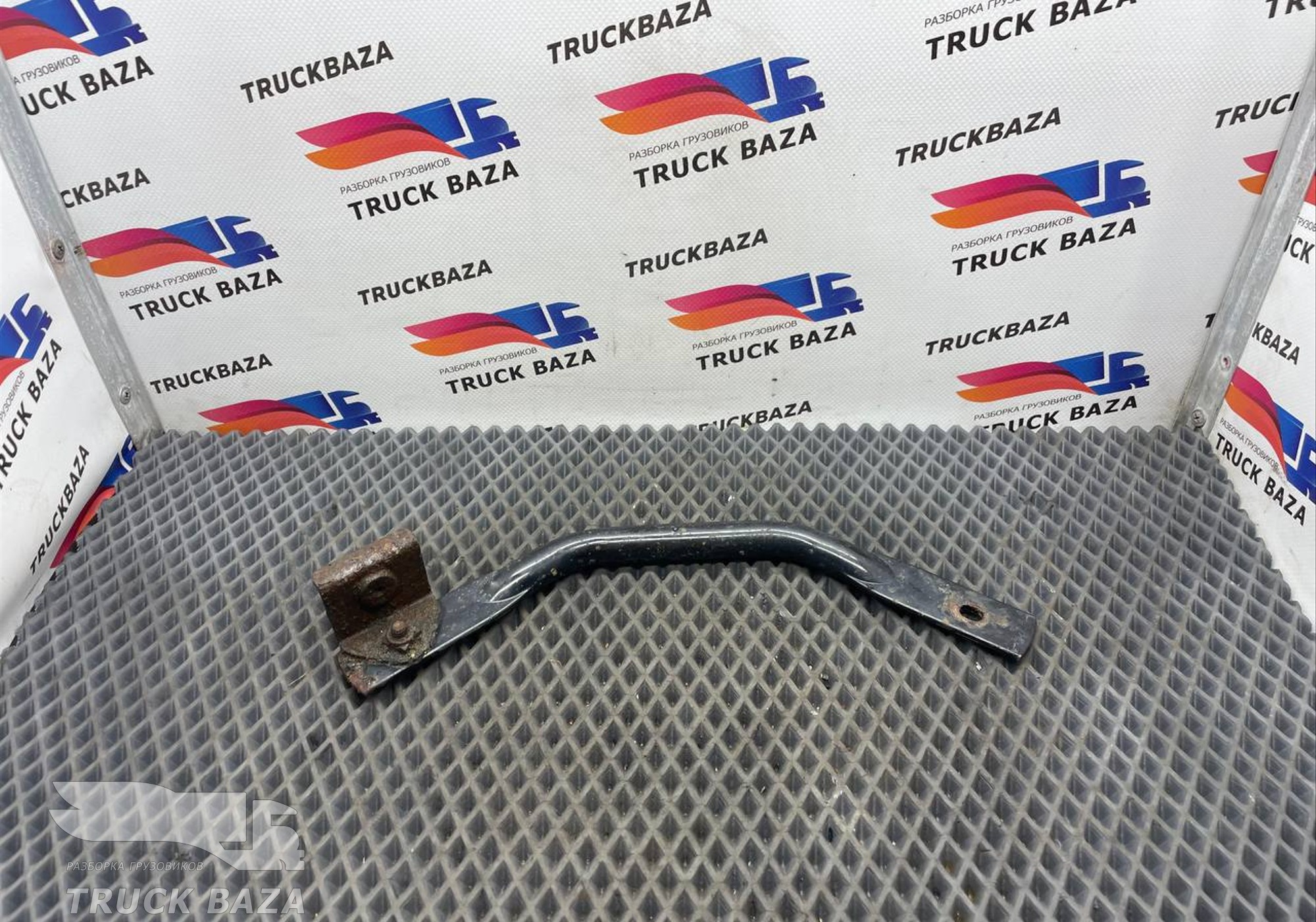 1835056 Кронштейн продолжения крыла для Daf XF106 (с 2012)