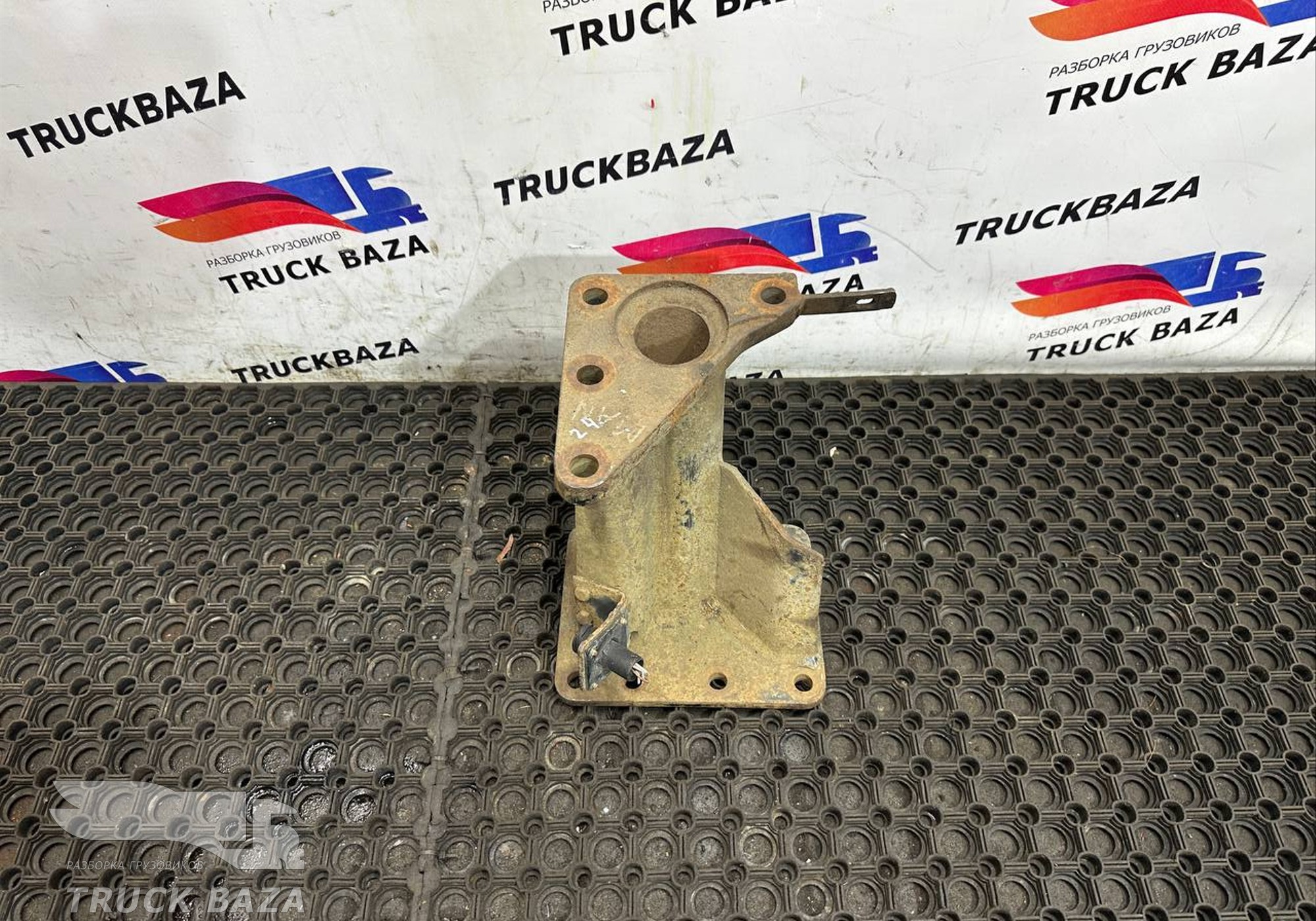 81461103155 Кронштейн ГУРа для Man F2000 I (с 1994 по 1998)