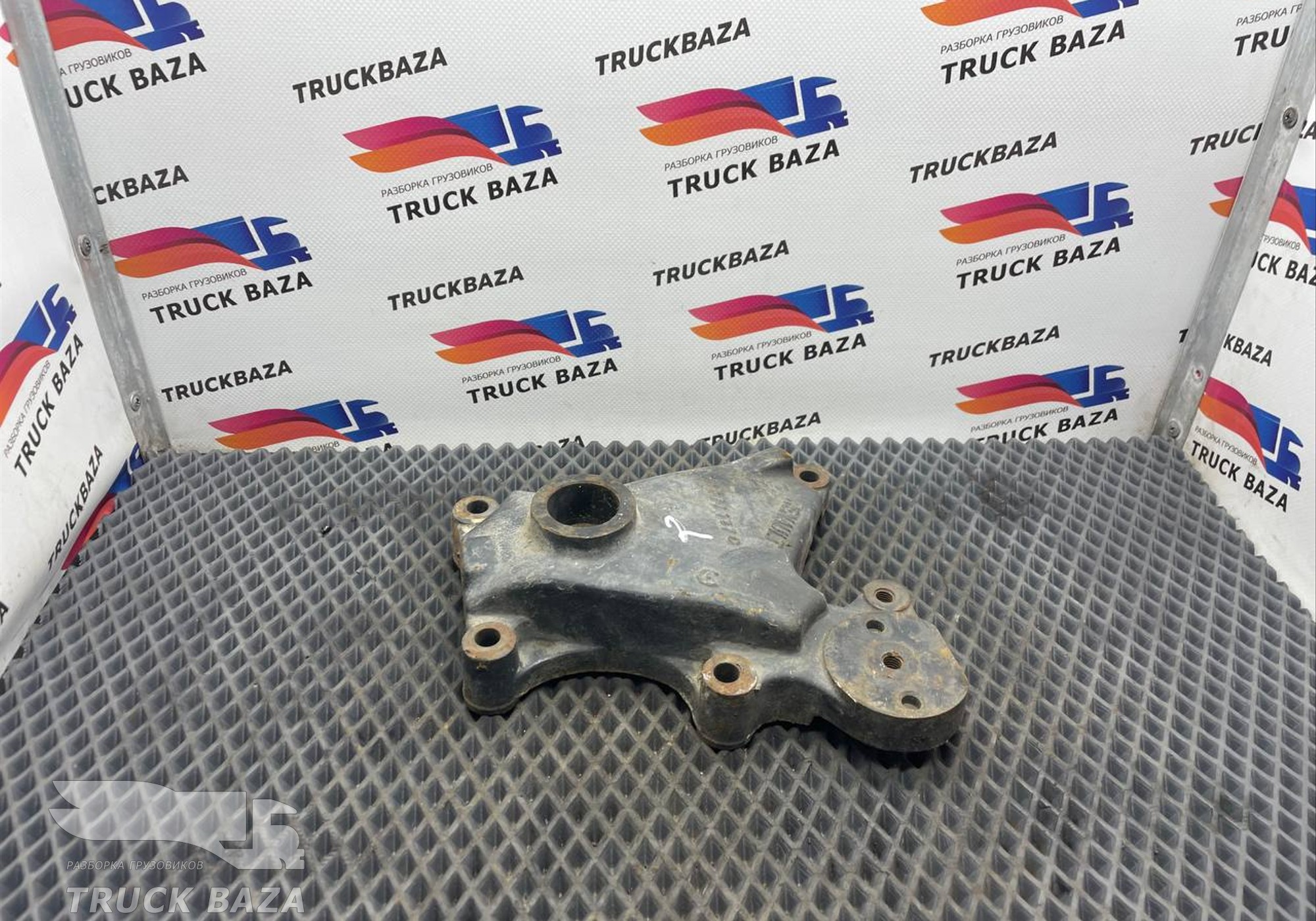 5010477737 Кронштейн вискомуфты для Renault Premium I (с 1996 по 2004)