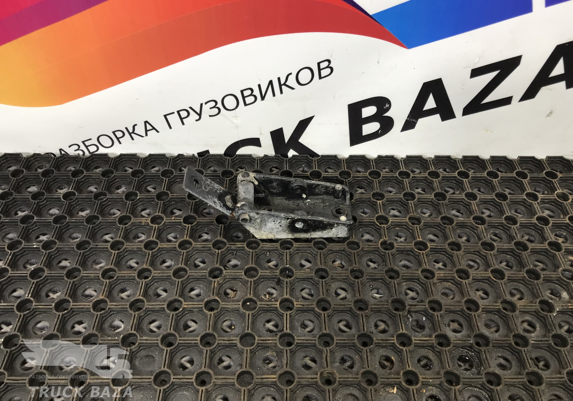 9417930650 Кронштейн спойлера кабины для Mercedes-Benz