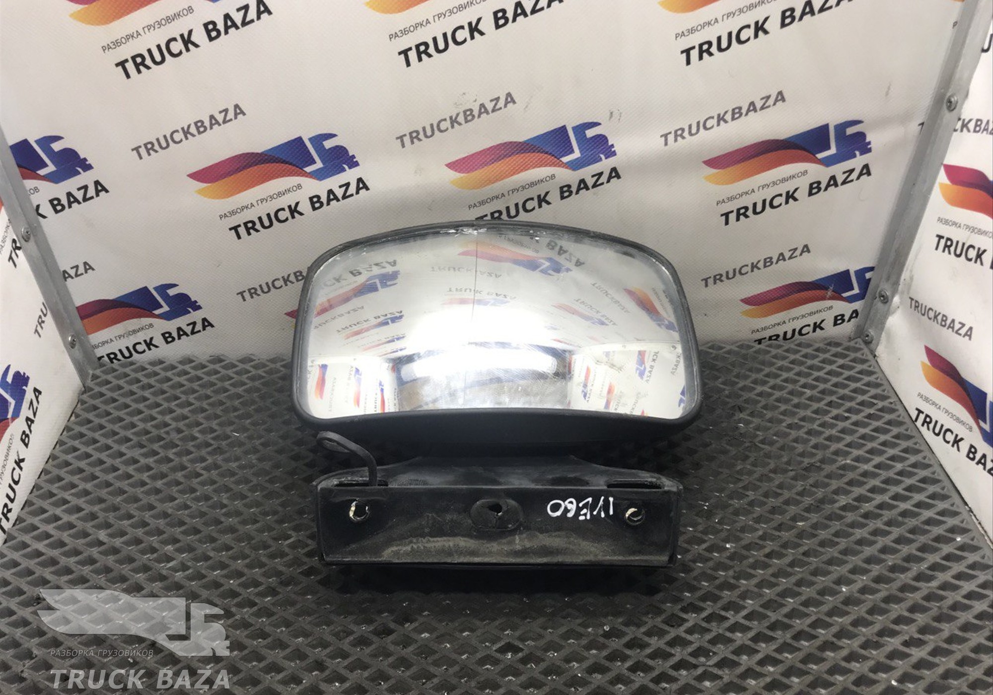504168236 Зеркало бордюрное для Iveco