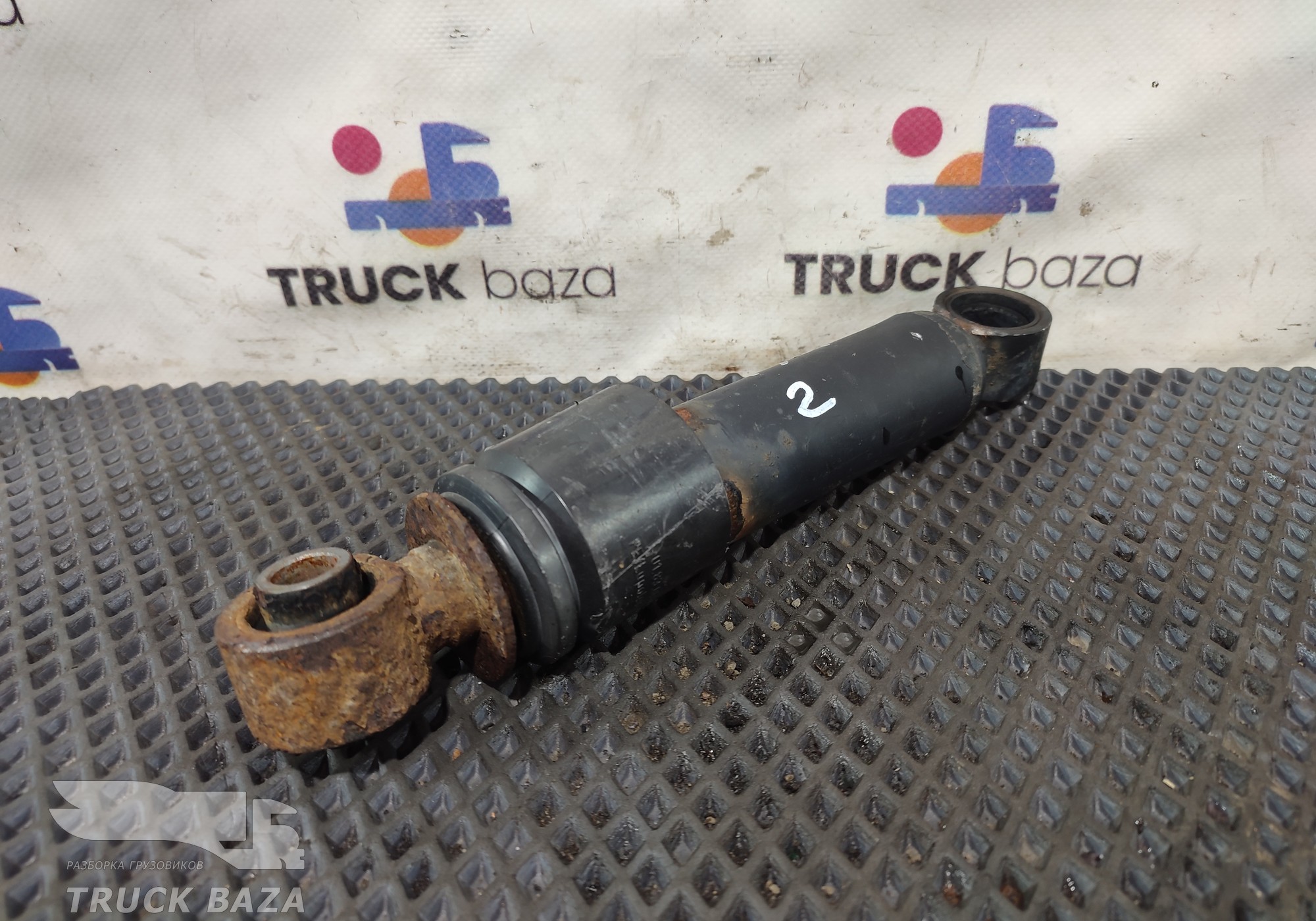 1436055 Амортизатор кабины горизонтальный