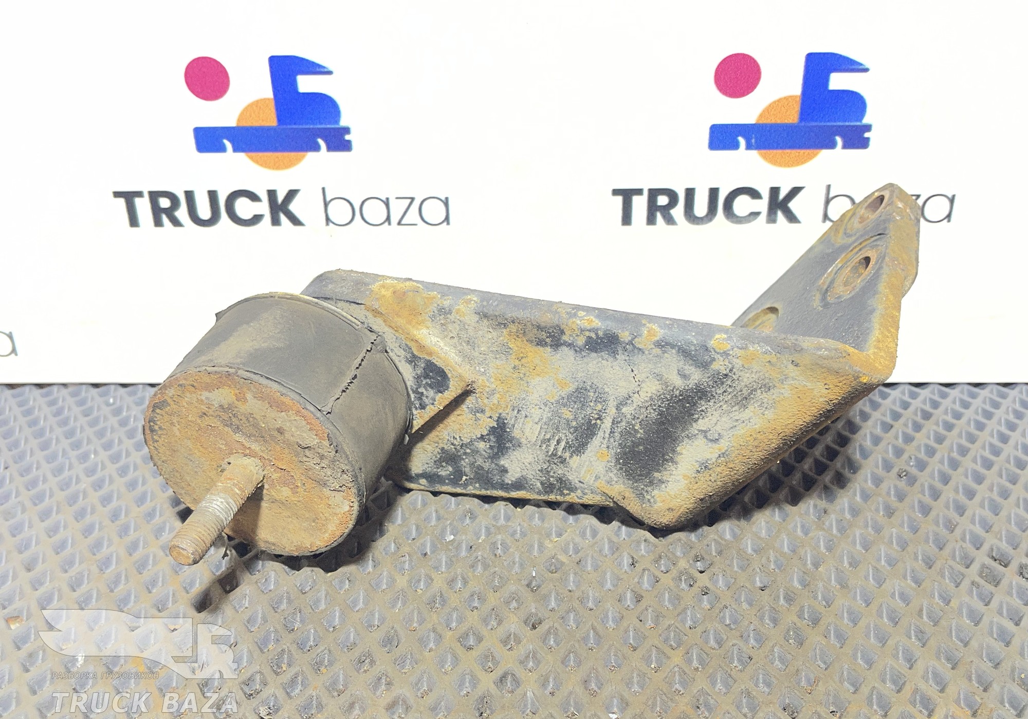 5490100117325 Кронштейн траверсы КПП левый для КАМАЗ 5490 (с 2013)