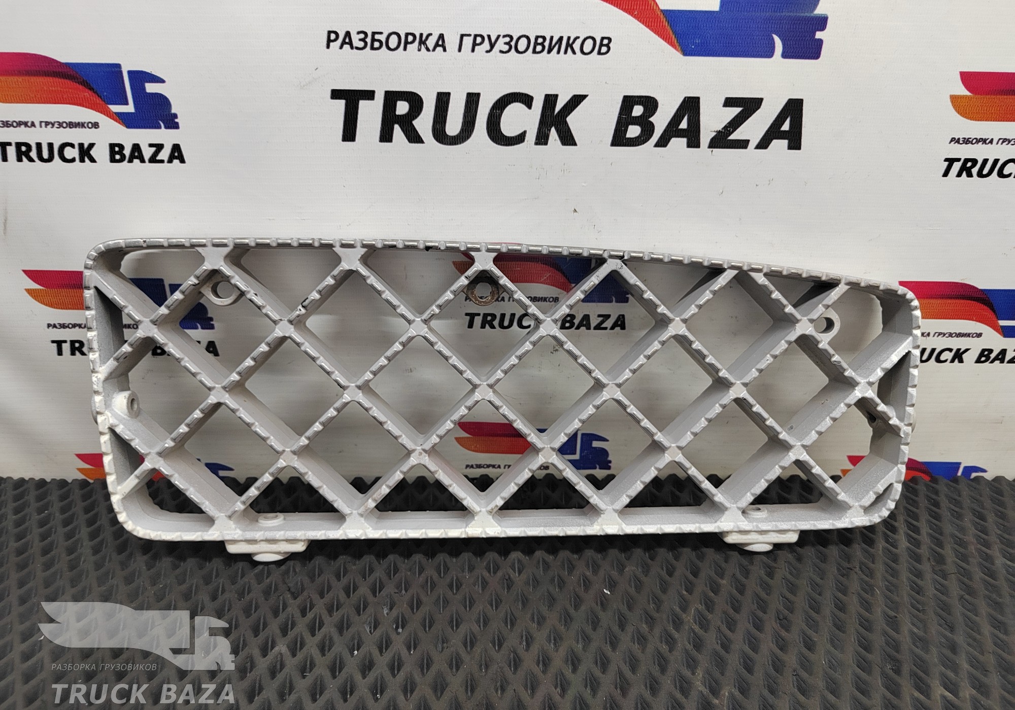1805447 Площадка подножки для Scania 5-series T (с 2004 по 2016)