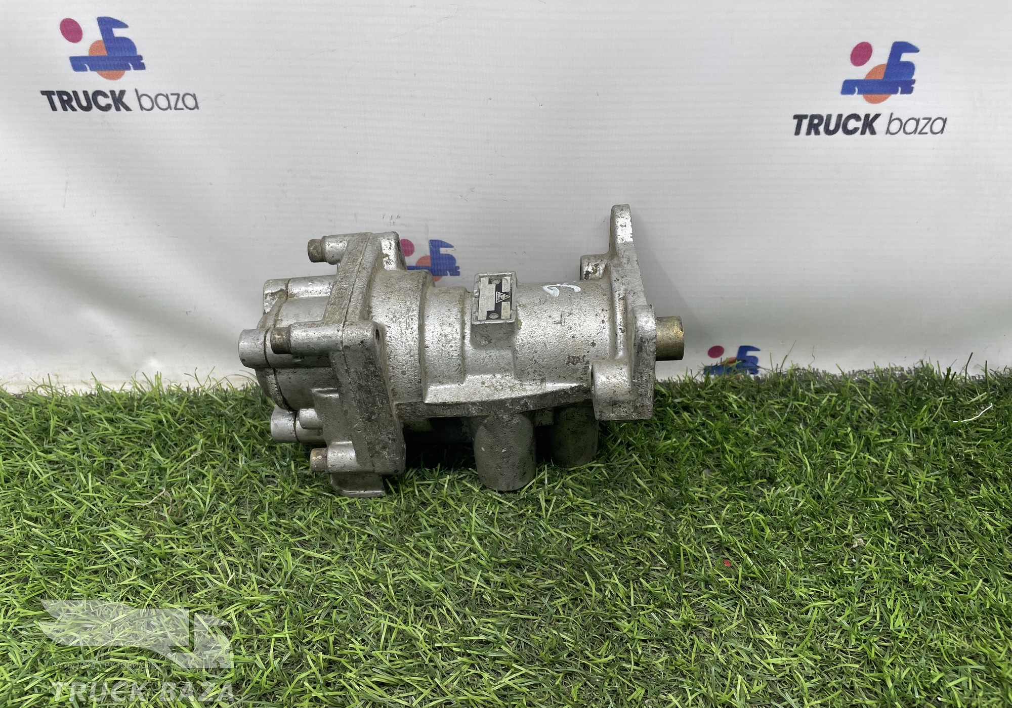 320052011 Кран тормозной главный для Man L2000 I (с 1994 по 2001)