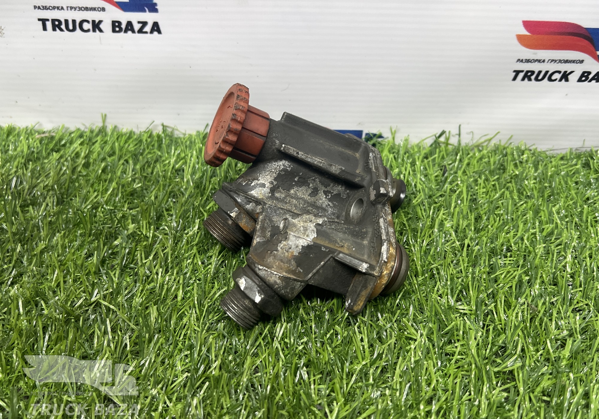 1694588 Насос ручной подкачки топлива