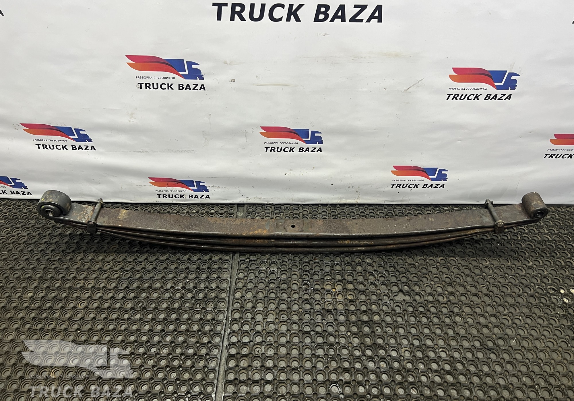 2137285 Рессора передняя 3-х листовая