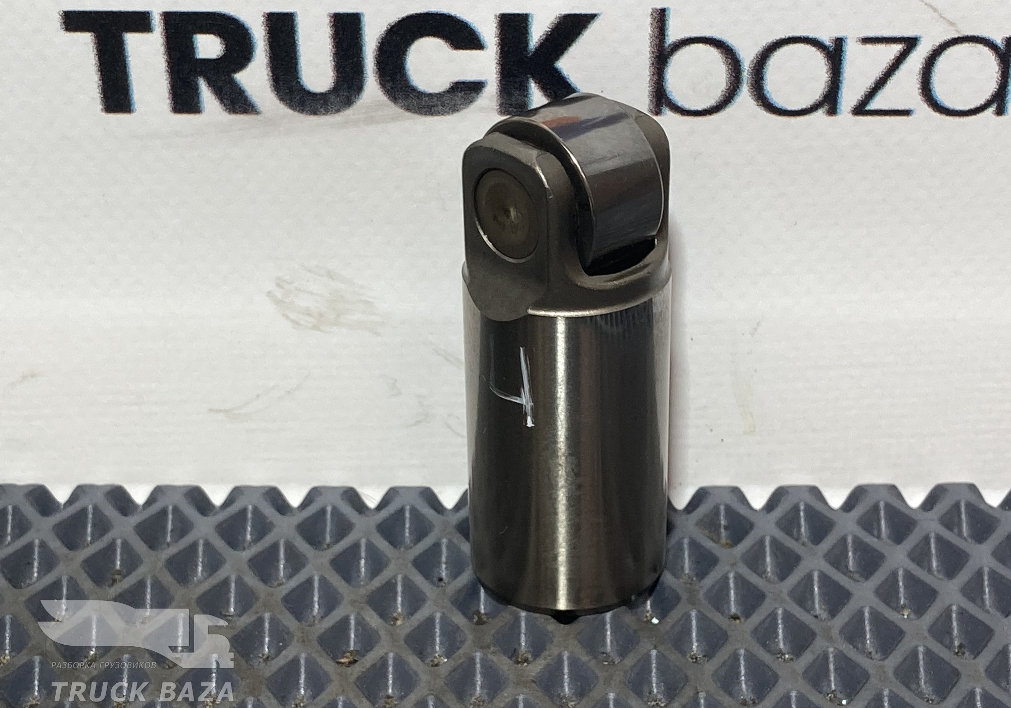 1645642 Толкатель впускного клапана