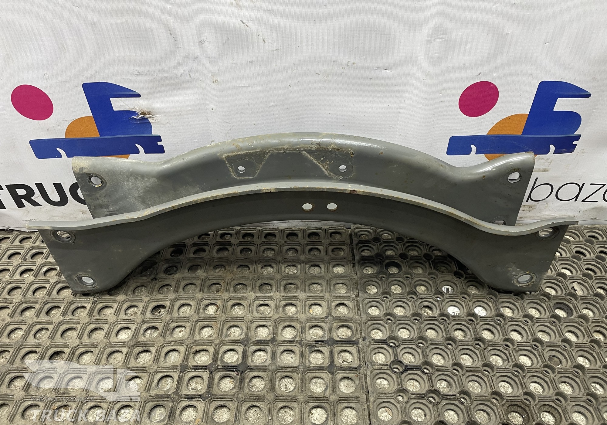 WG9925933246 Балка передняя поперечная для Sinotruk Sitrak C7H