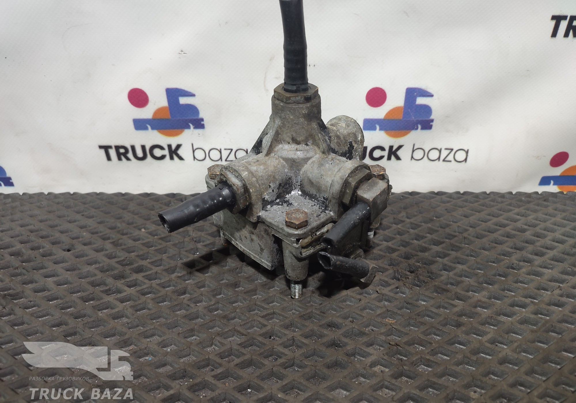 81521166089 Клапан ускорительный для Mercedes-Benz Actros MP1 (с 1996 по 2003)