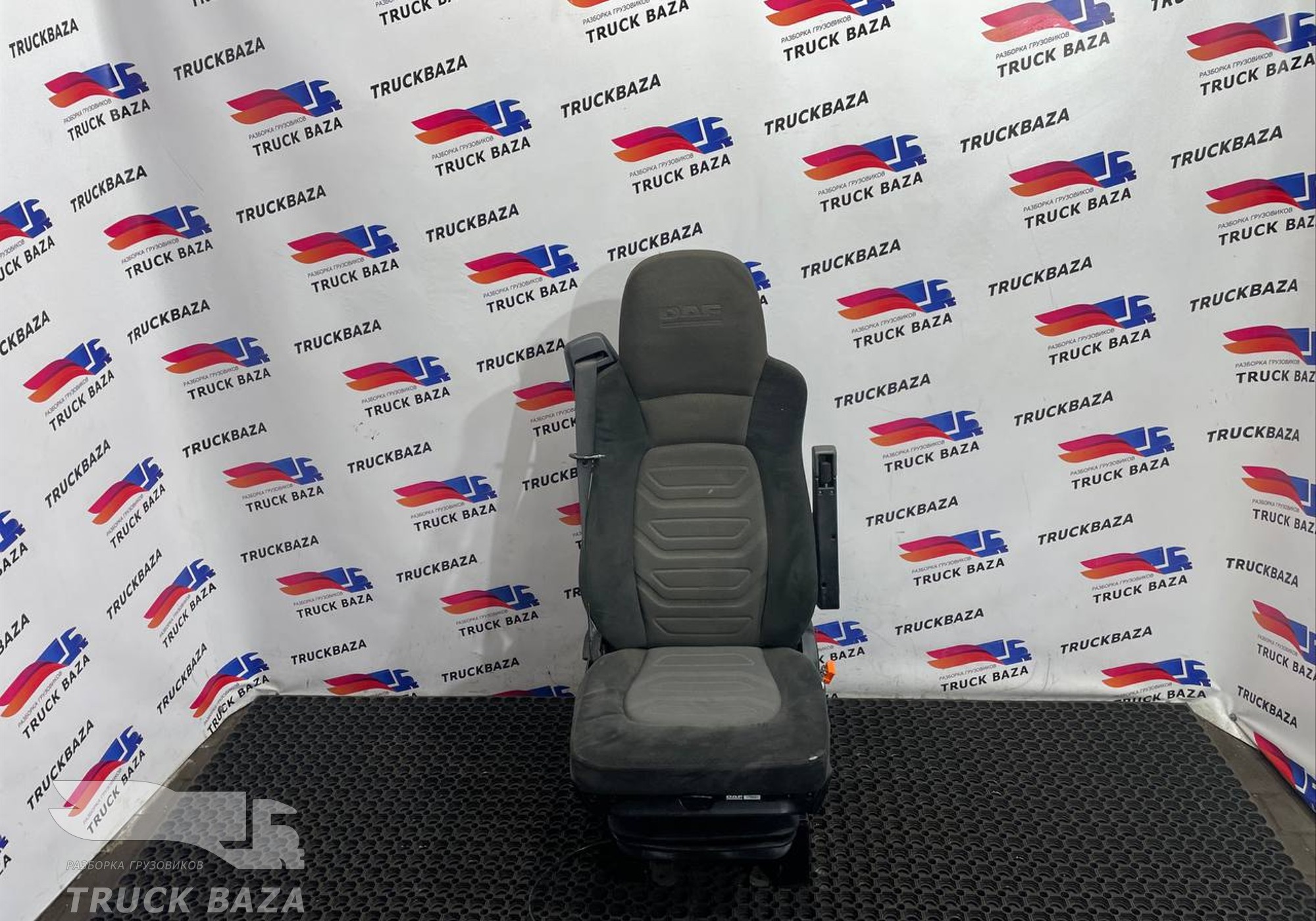 1796631 Сиденье пассажирское пневматическое для Daf XF105 (с 2005)