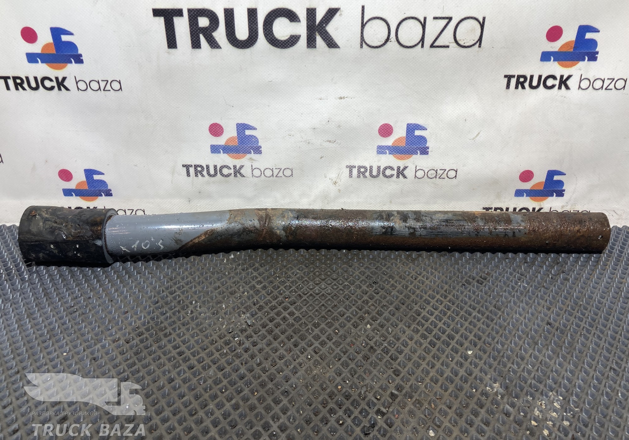 1629036 Кронштейн крыла заднего