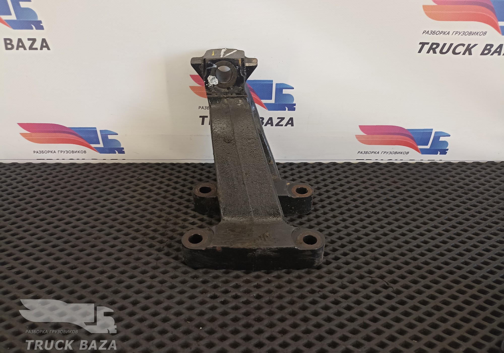 51415010119 Кронштейн двигателя передний левый для Man F2000